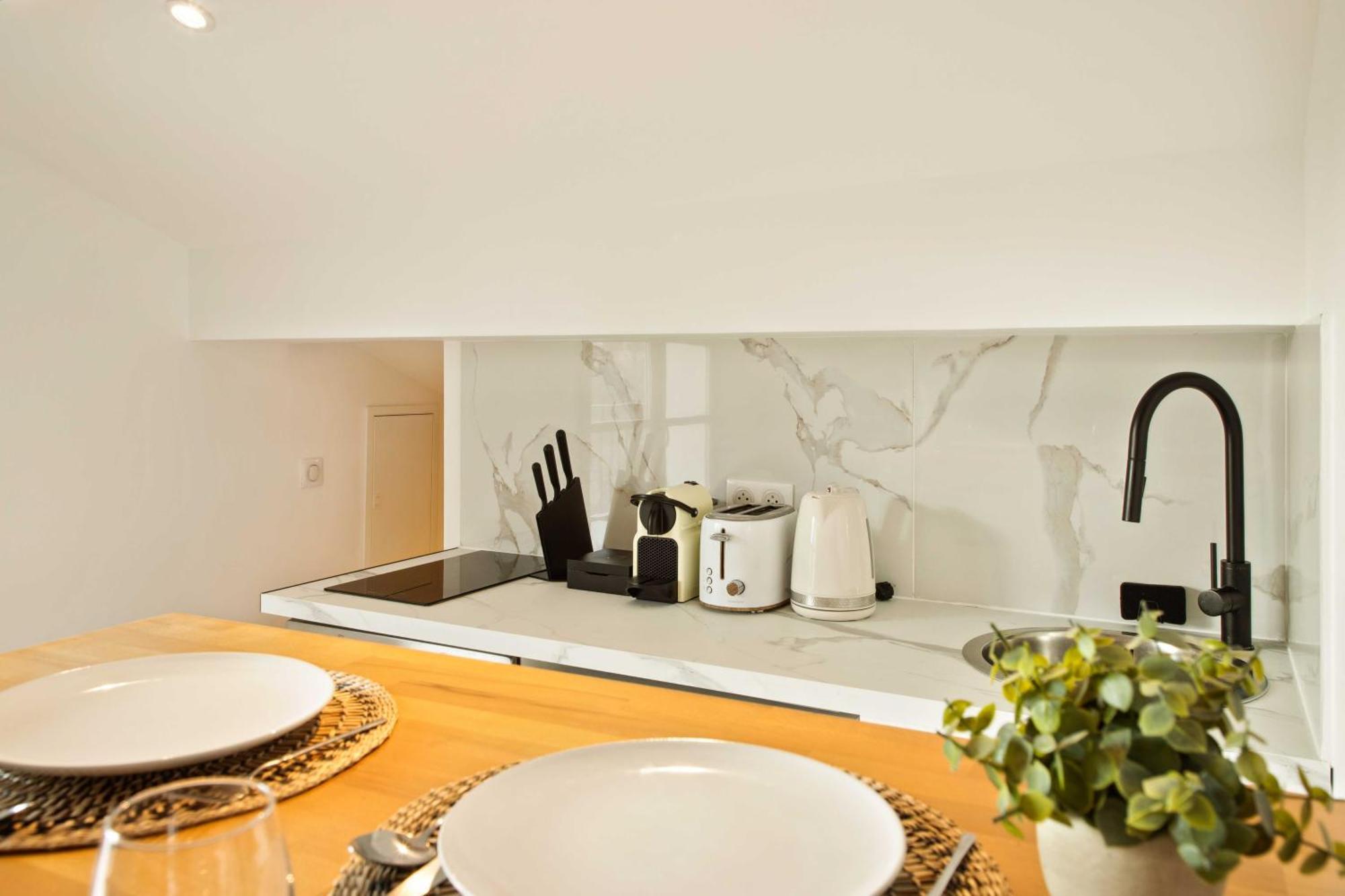 Apartment Bright - Ac- 2p - Center Of St Tropez *