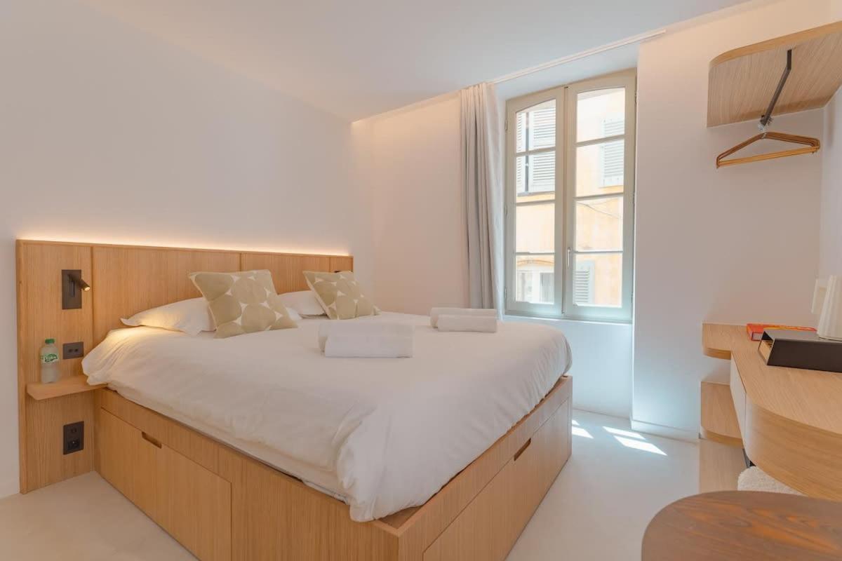 Le Clocher De - Agence Shellter