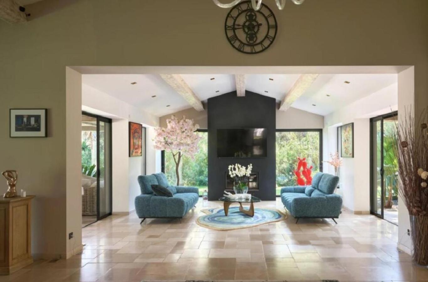 Villa Eton *
