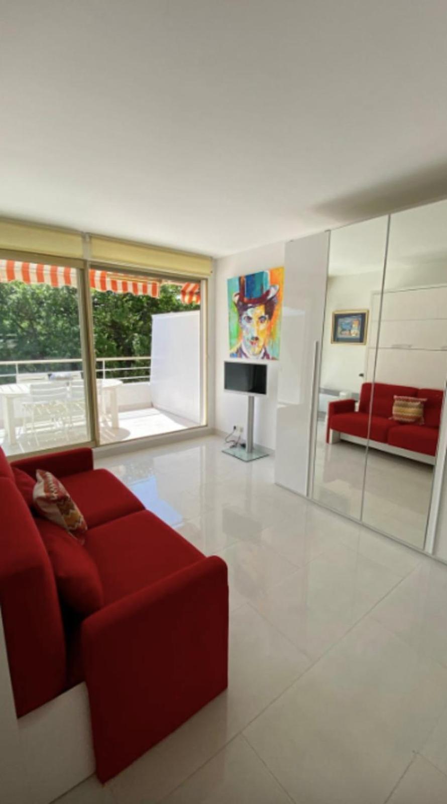 Apartment Beautiful With Shared Pool *