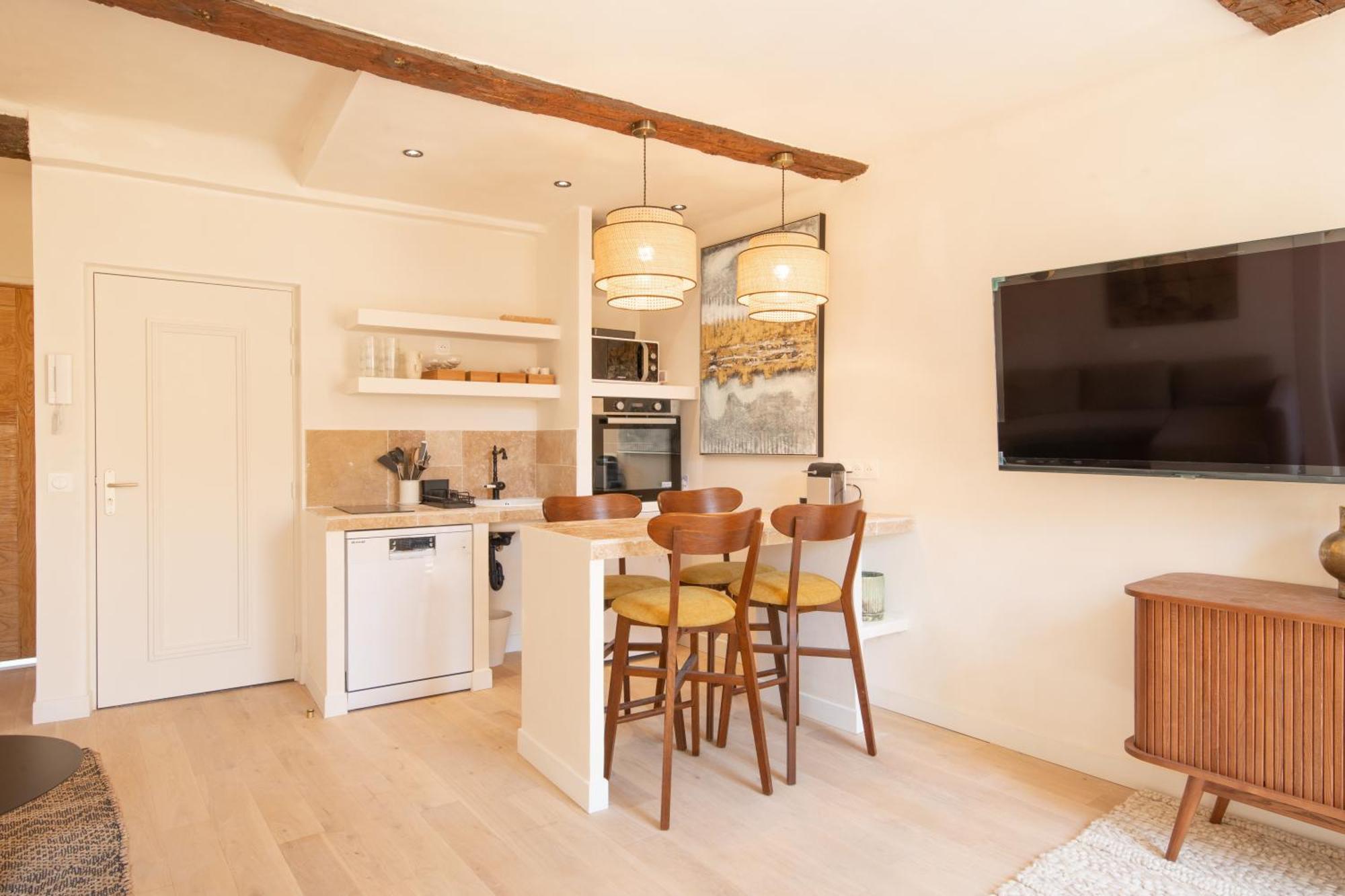 Pick A Flat's - Heart Of * Saint-Tropez