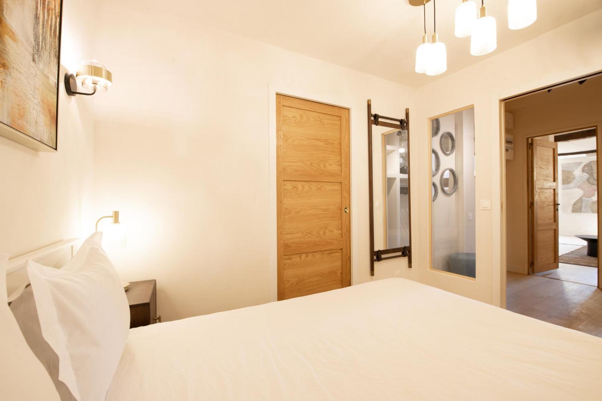 Pick A Flat's - Heart Of Apartment