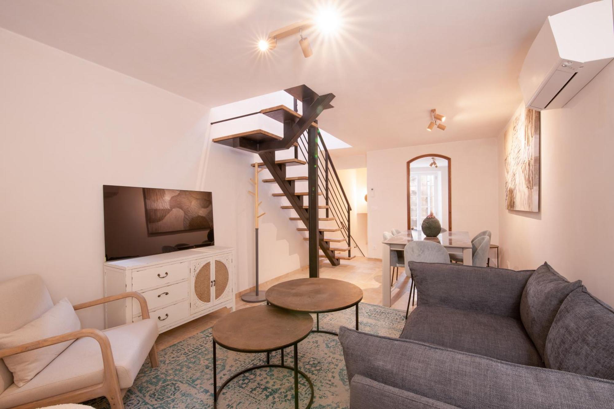 Pick A Flat's - Heart Of Saint-Tropez