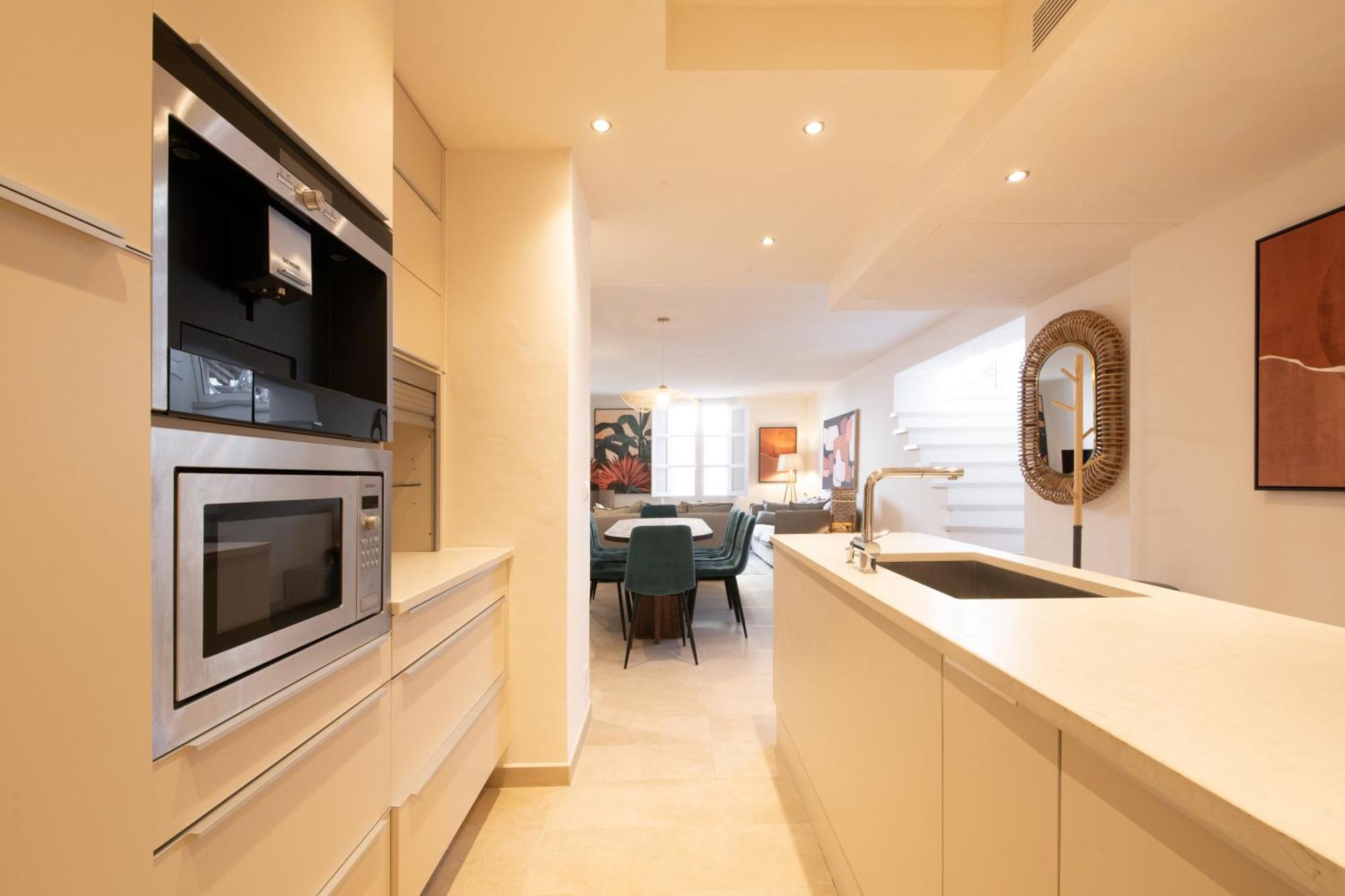 Pick A Flat's - Heart Of Saint-Tropez