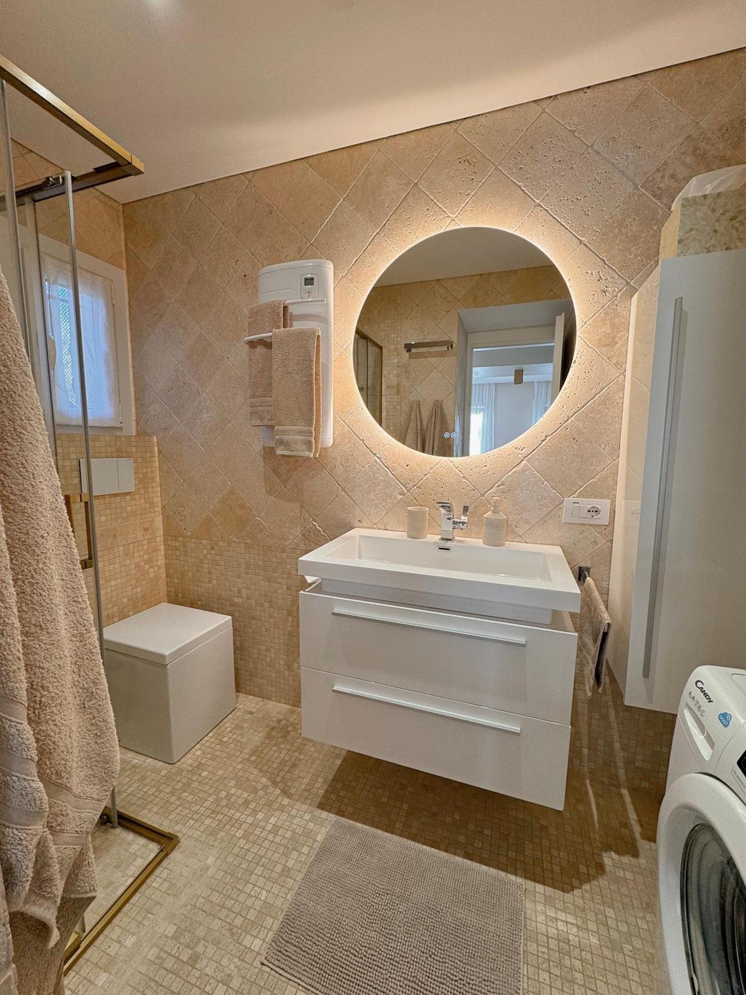 Climatise, Terrasse, Parking Prive, 50m De La Apartment *