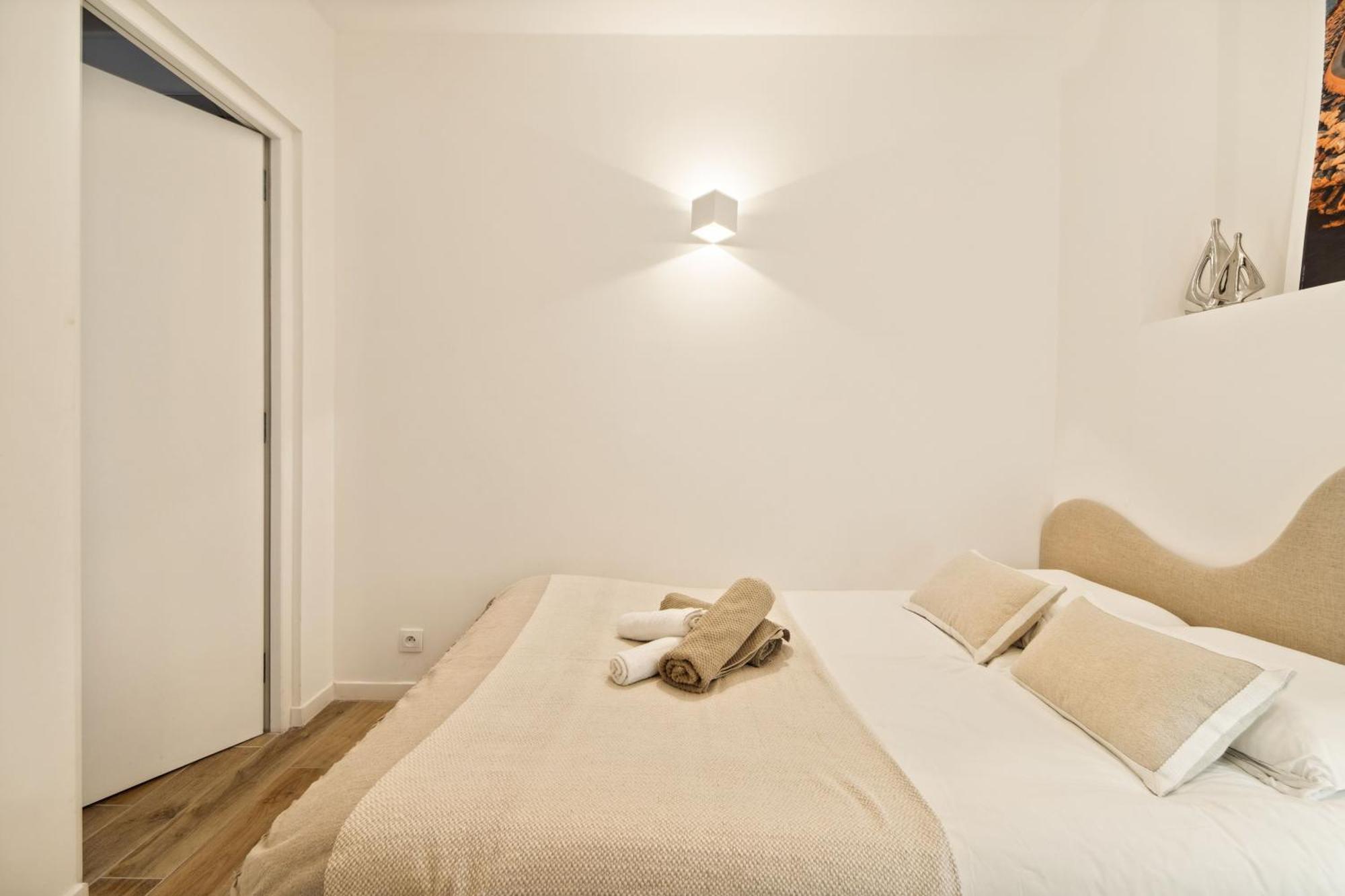 Charming Appt- Ac- 1br 2p - Centre St Tropez Apartment