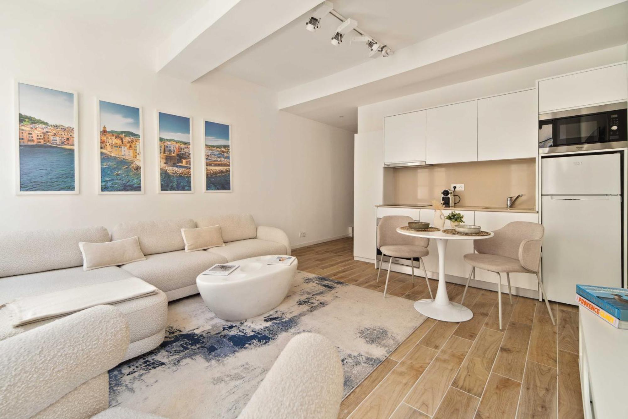 Charming Appt- Ac- 1br 2p - Centre St Tropez Apartment *