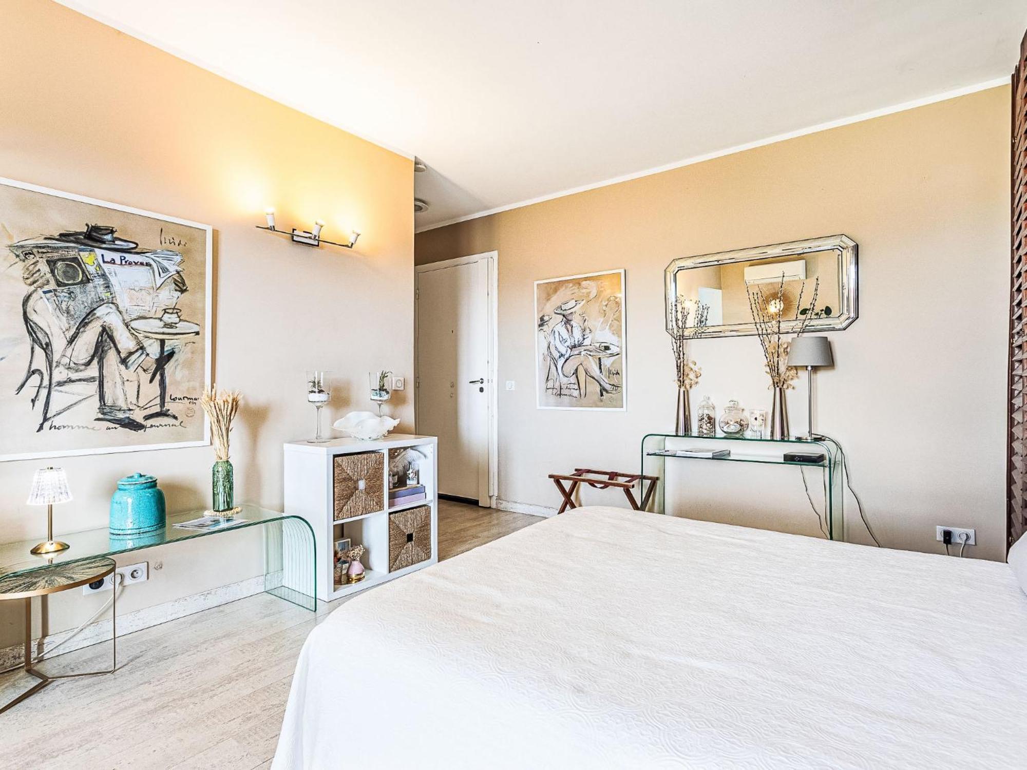 Du Port By Interhome Apartment Saint-Tropez
