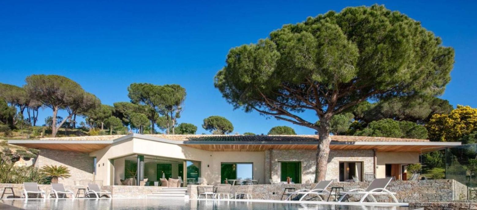Exceptional In Ramatuelle Villa *
