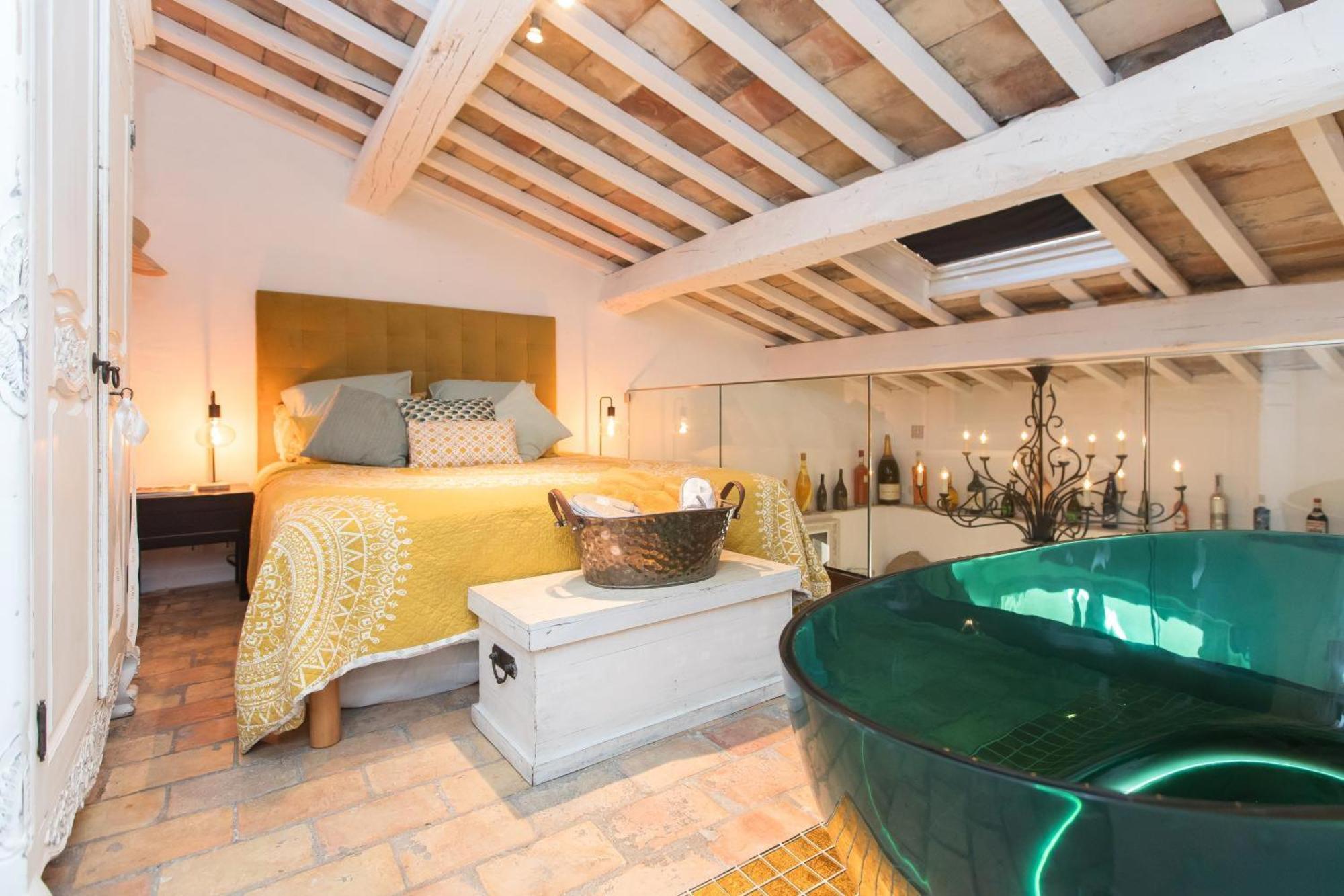 Absolute St Tropez *