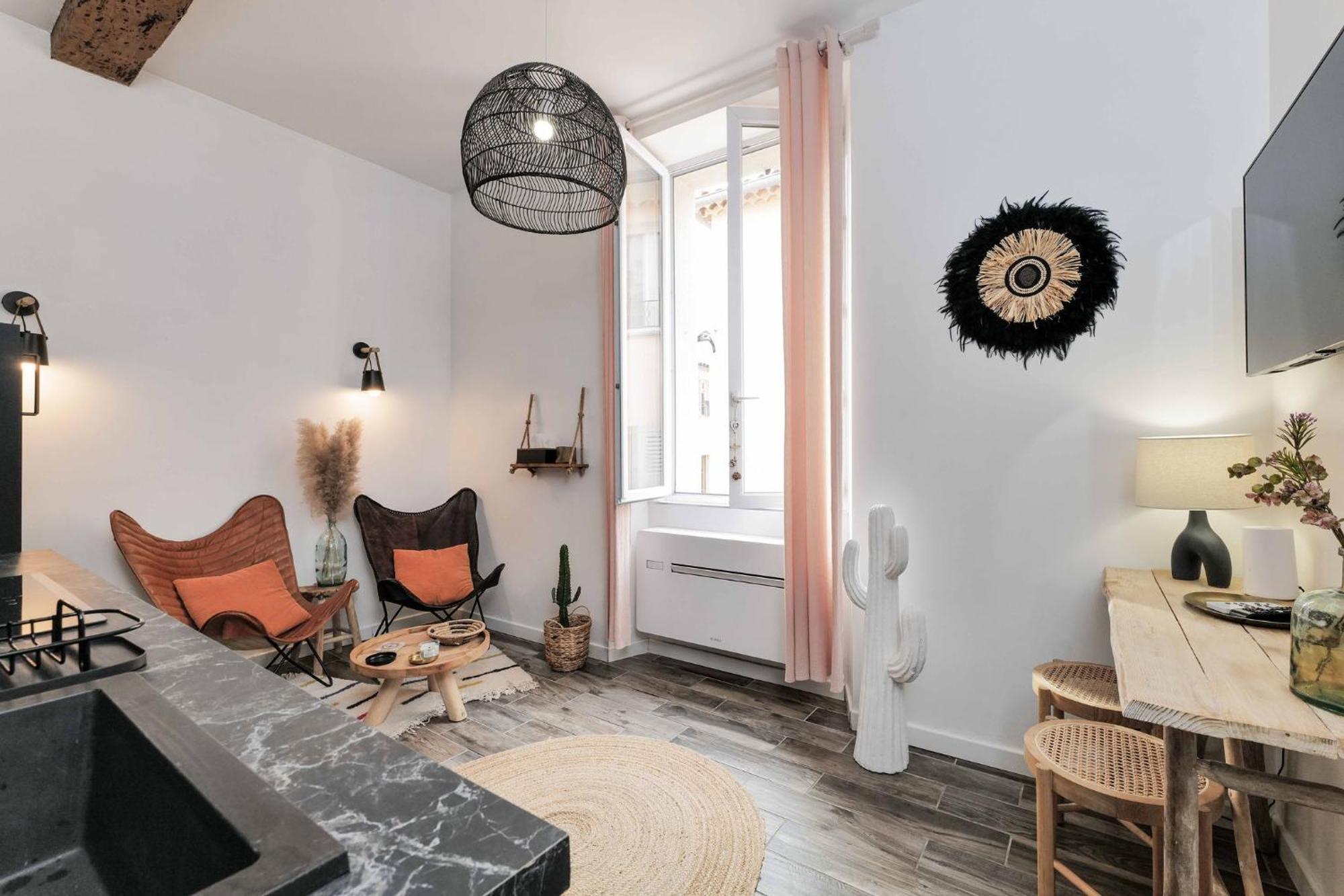 Tropez - Old Village - Modern & Cosy Saint-Tropez