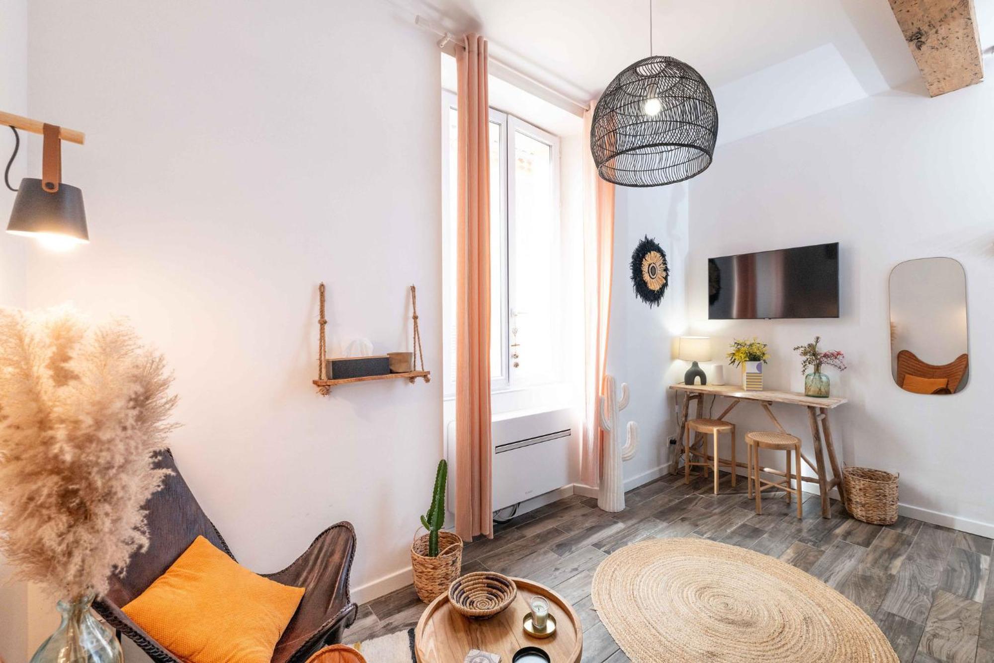 Apartment Tropez - Old Village - Modern & Cosy *
