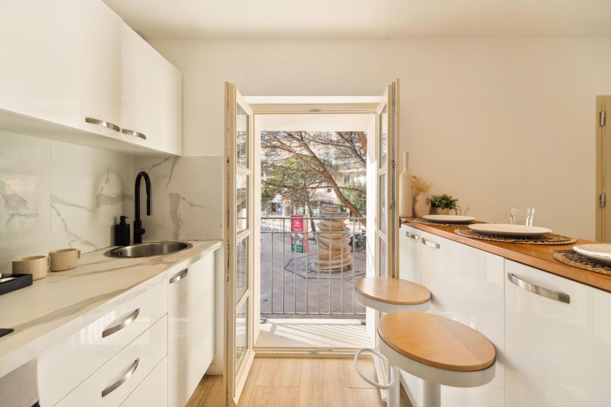 Charming - 2bd 4p - Center Of St Tropez Apartment