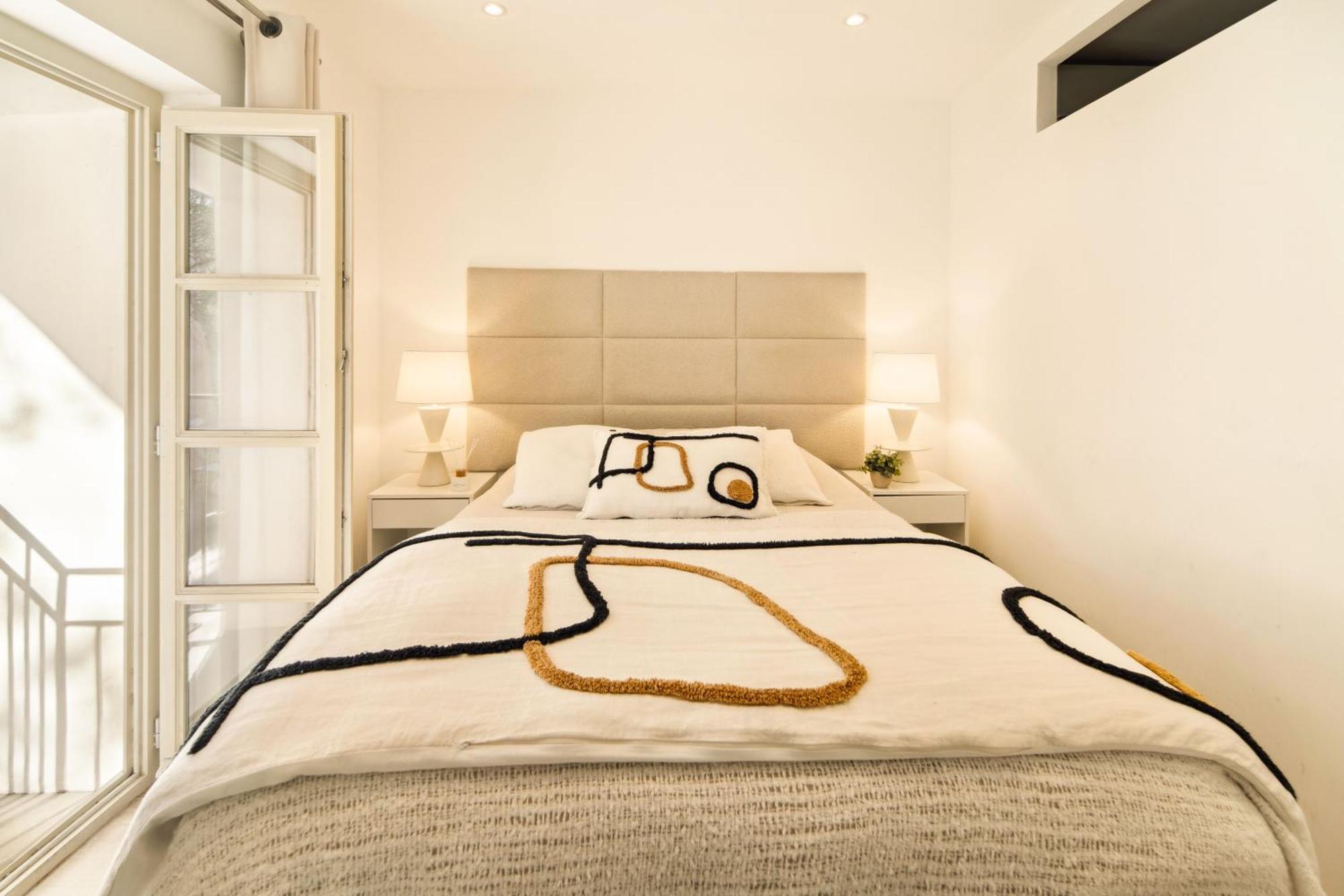 Apartment Charming - 2bd 4p - Center Of St Tropez