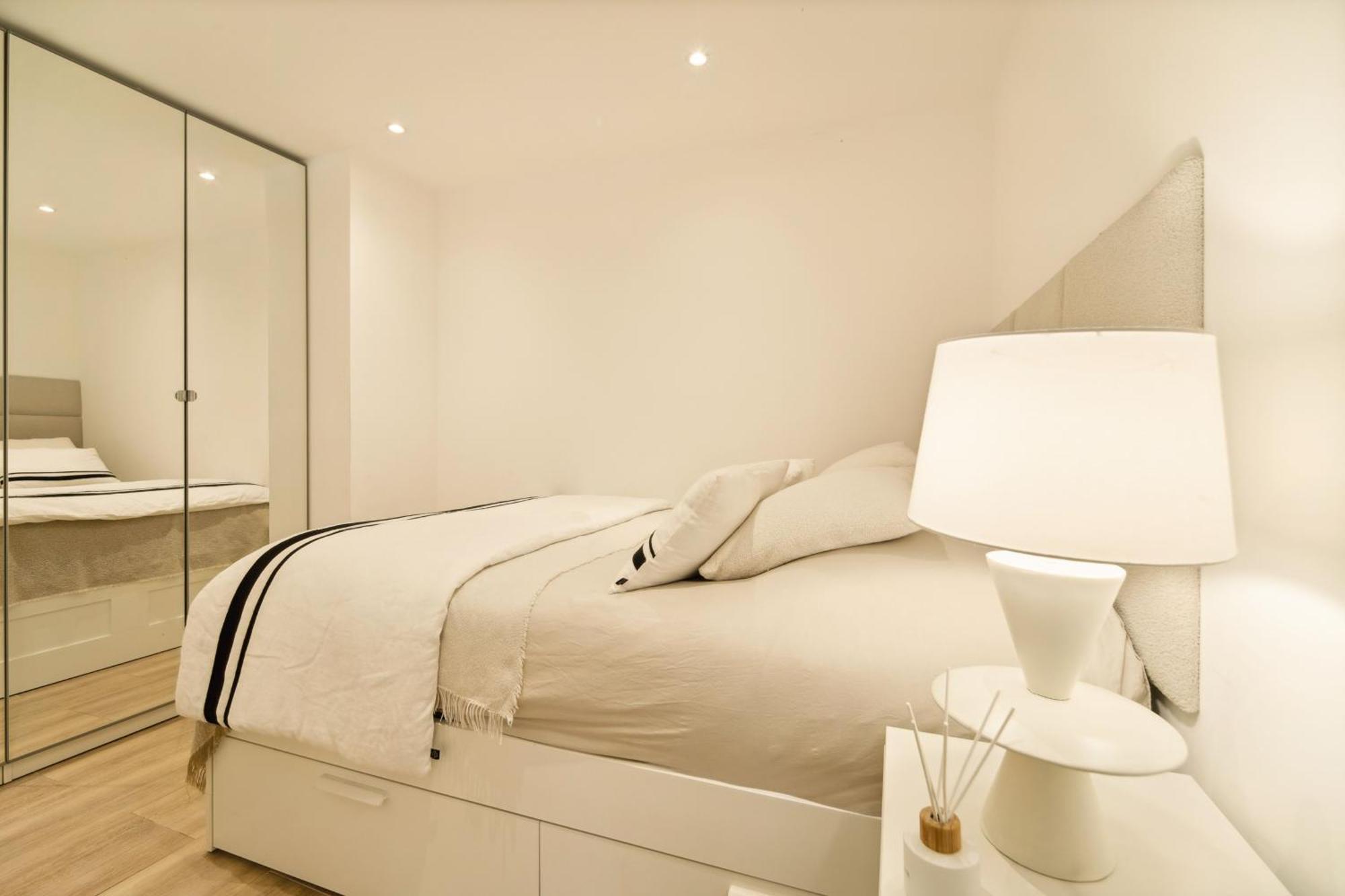 Charming - 2bd 4p - Center Of St Tropez