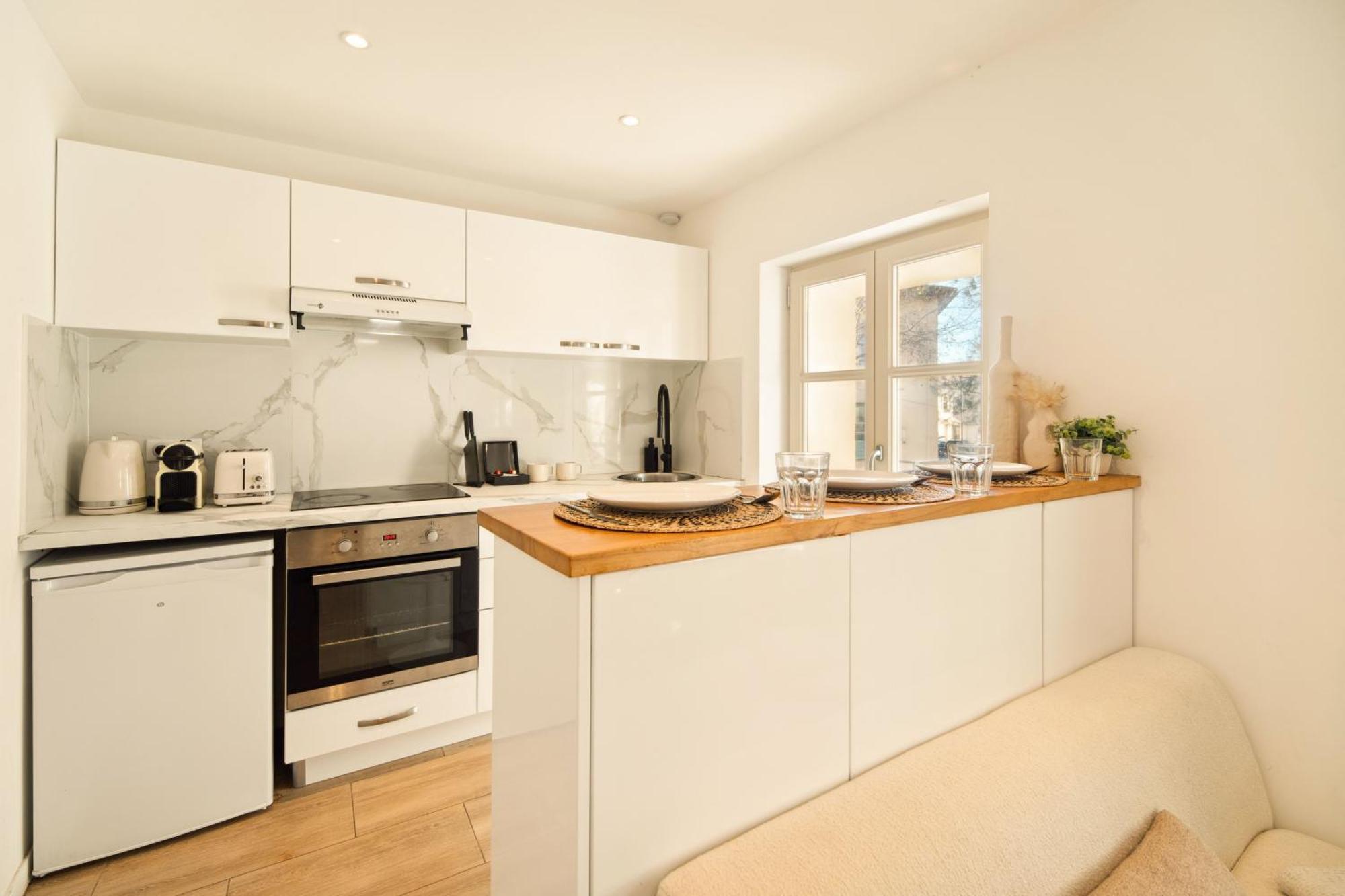 Charming - 2bd 4p - Center Of St Tropez Apartment