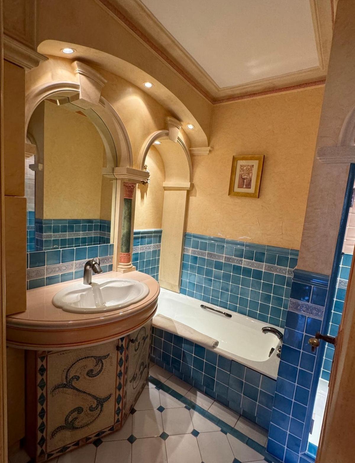 Apartment Place Des Lices, *