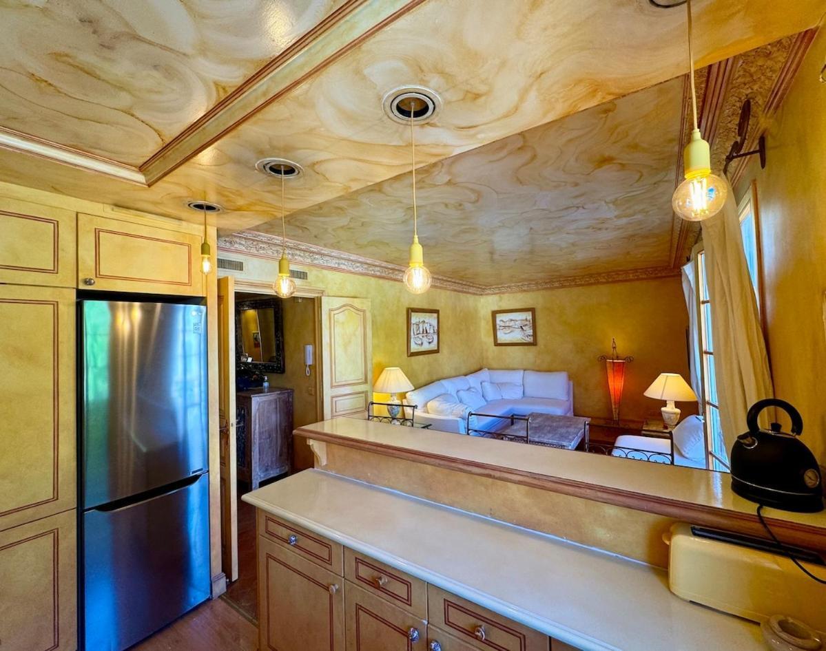 Apartment Place Des Lices, Saint-Tropez