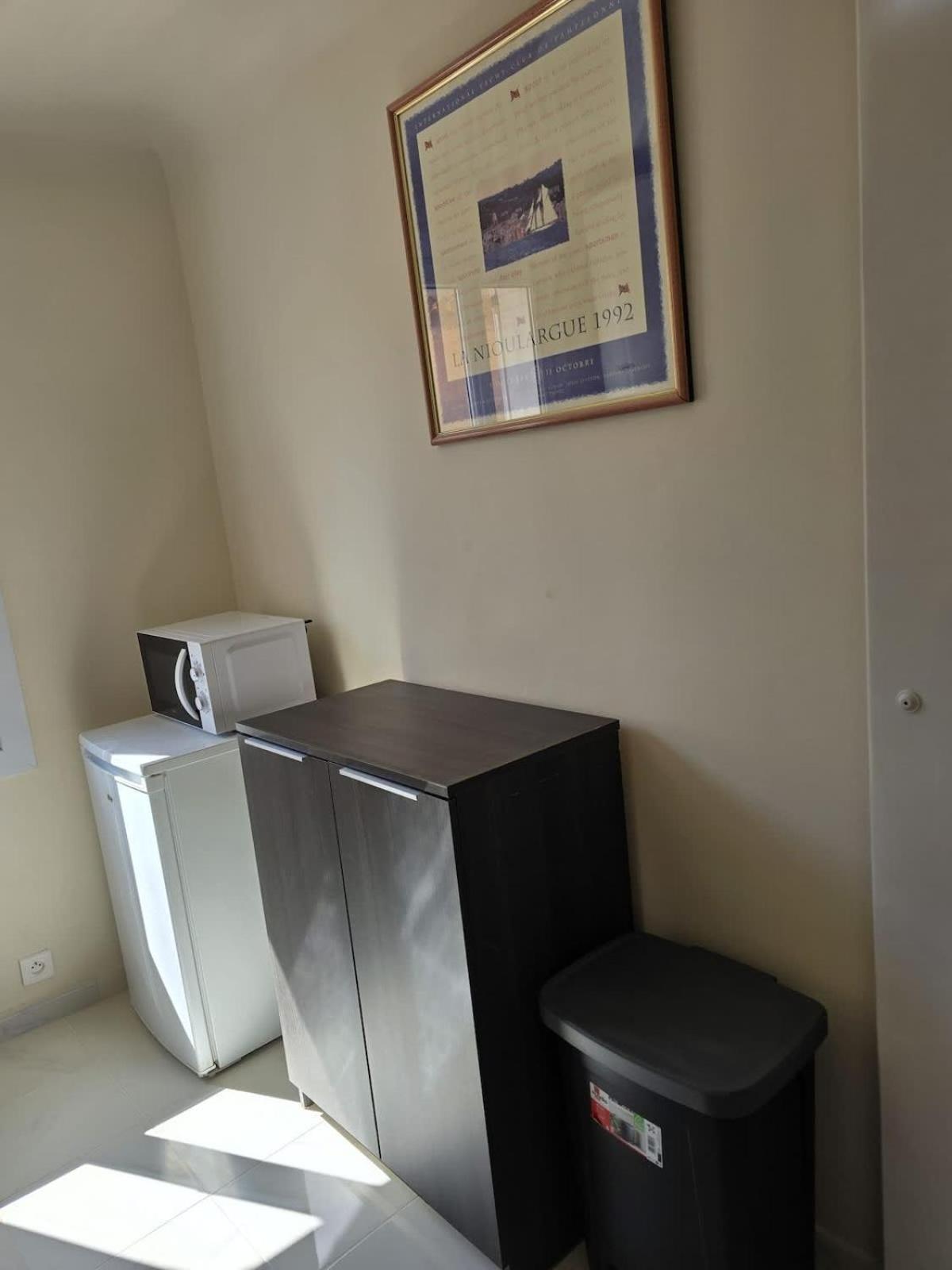 50 M Du Port De Apartment