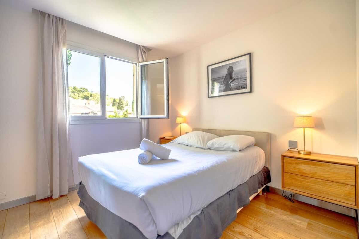 Apartment In The Heart Of St Tropez With Parking *