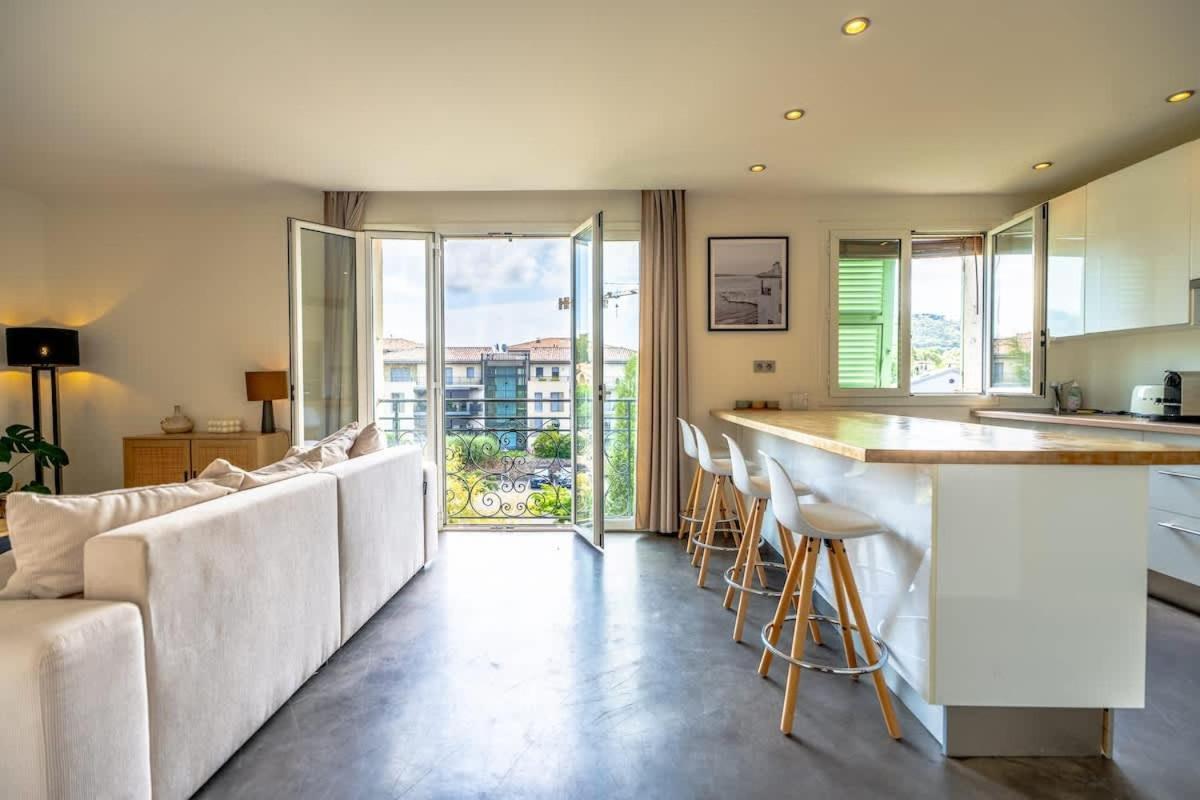 In The Heart Of St Tropez With Parking Apartment *