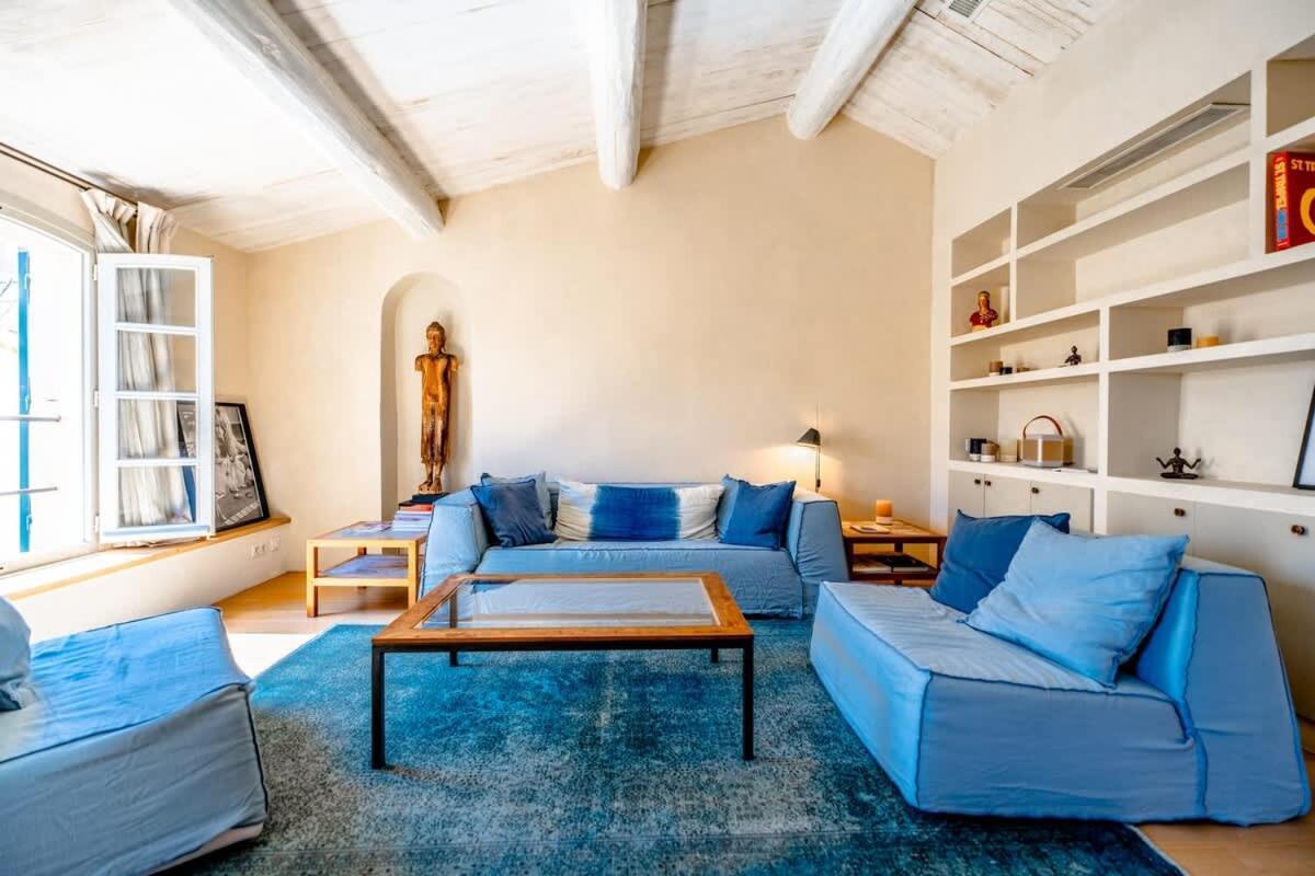 House In The Heart Of *