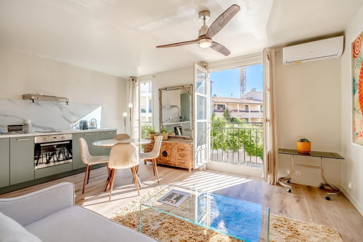 Comfortable In The Center Of St-tropez Apartamento