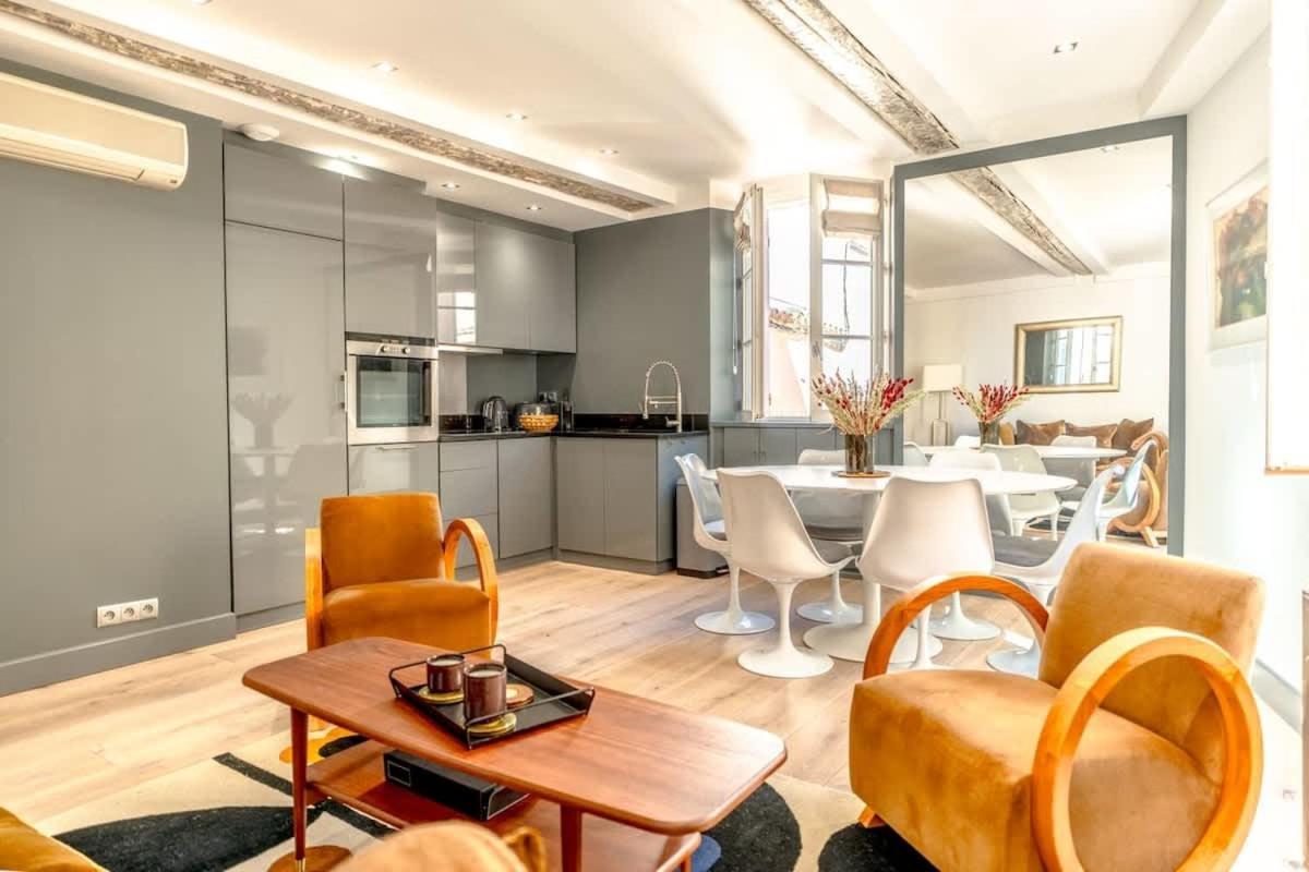 Kelly - Center Of Apartment