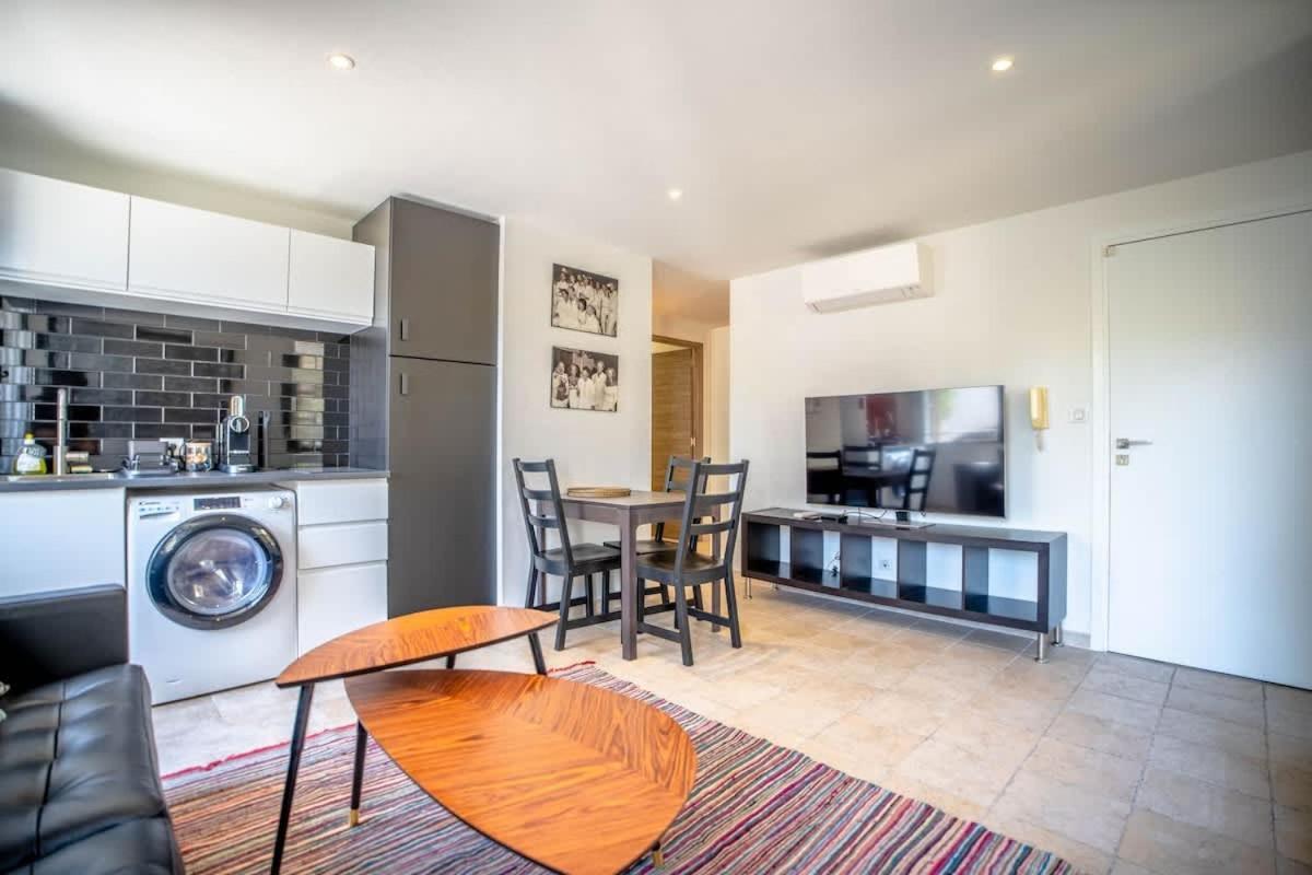 Plein Centre Apartment