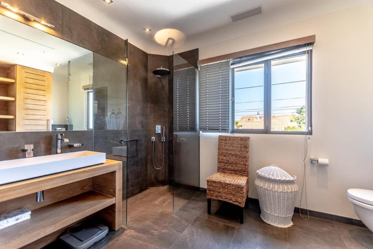 Loft Centre *