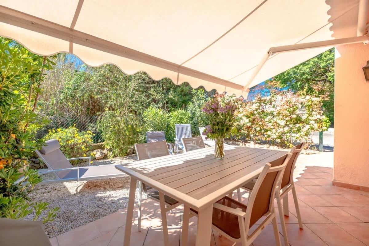 Little House With Terrace -saint-tropez Holiday home *