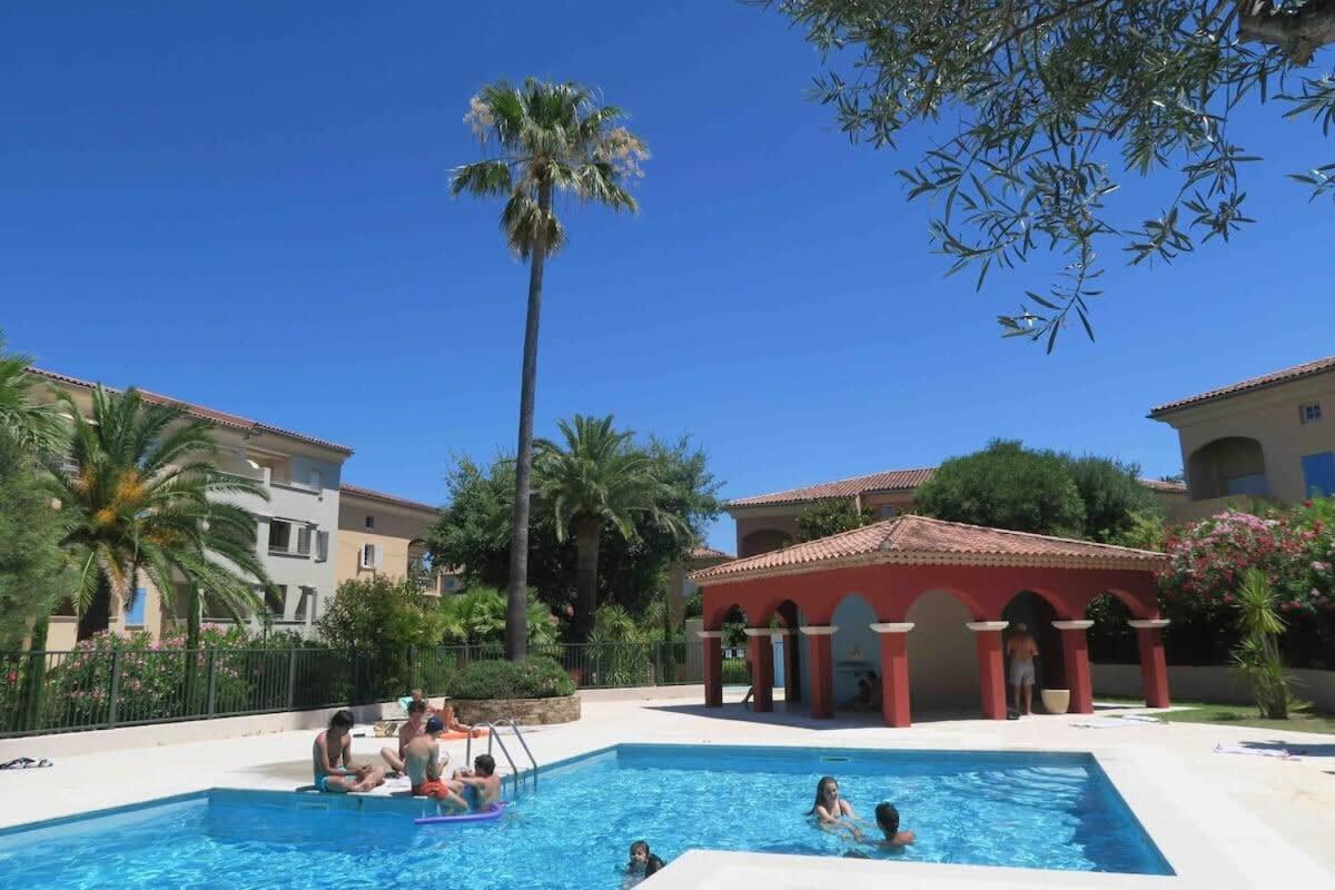 Beautiful With Balcony And Pool Tropez