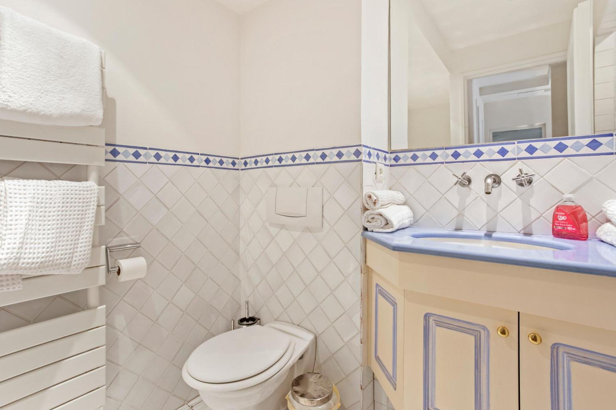 Apartment 3 Bdr - Clos Sainte Anne *