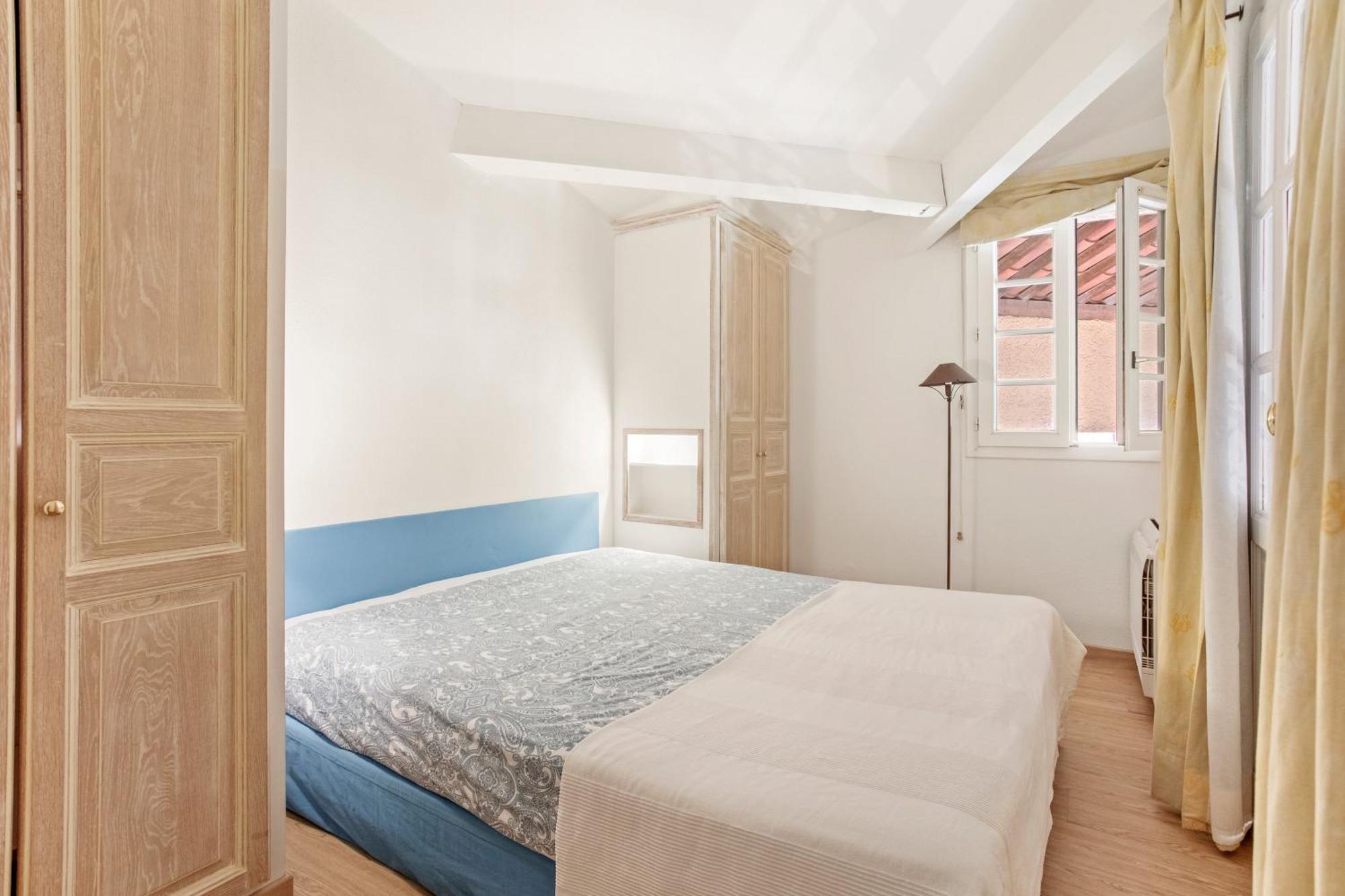 3 Bdr - Clos Sainte Anne Apartment