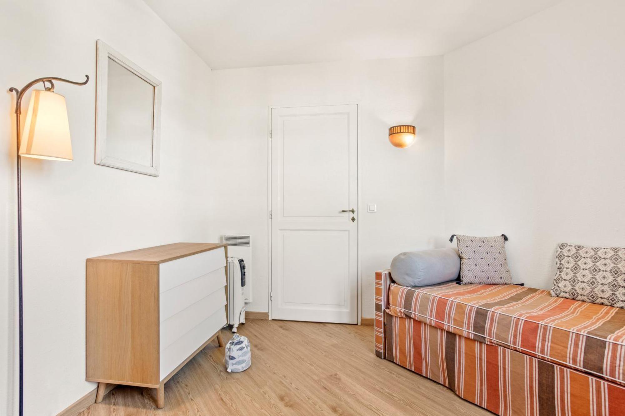 Apartment 3 Bdr - Clos Sainte Anne *