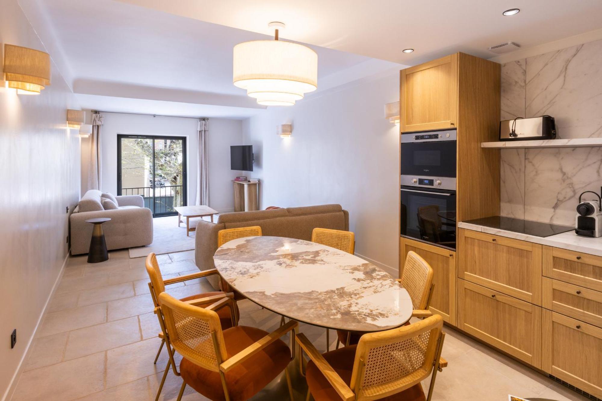 Appartement Port De Saint Tropez Et Place Des Lices * Saint-Tropez
