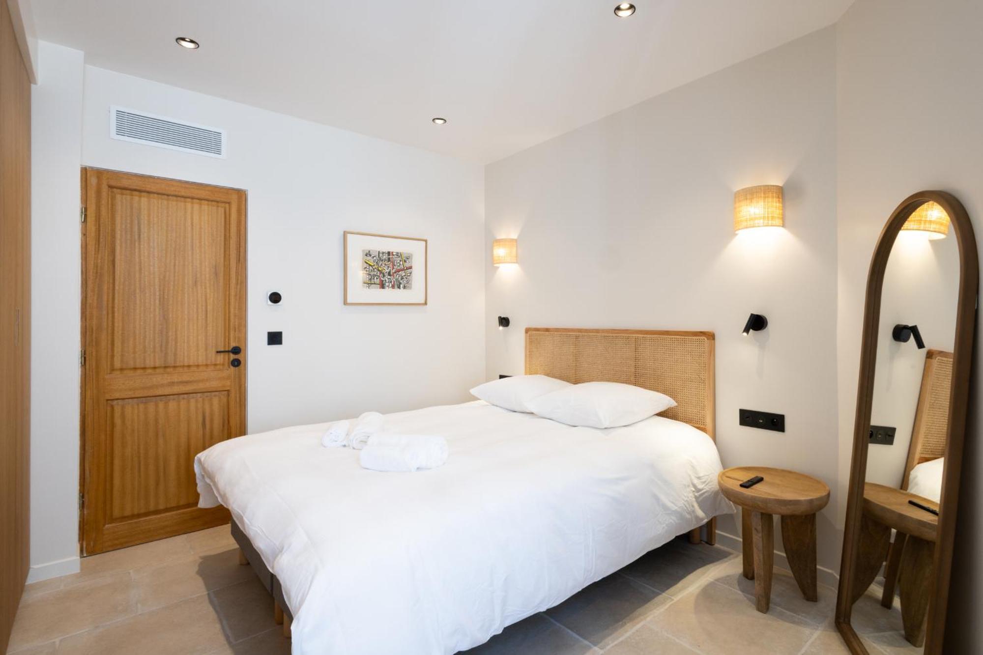 Appartement Port De Saint Tropez Et Place Des Lices Apartment *