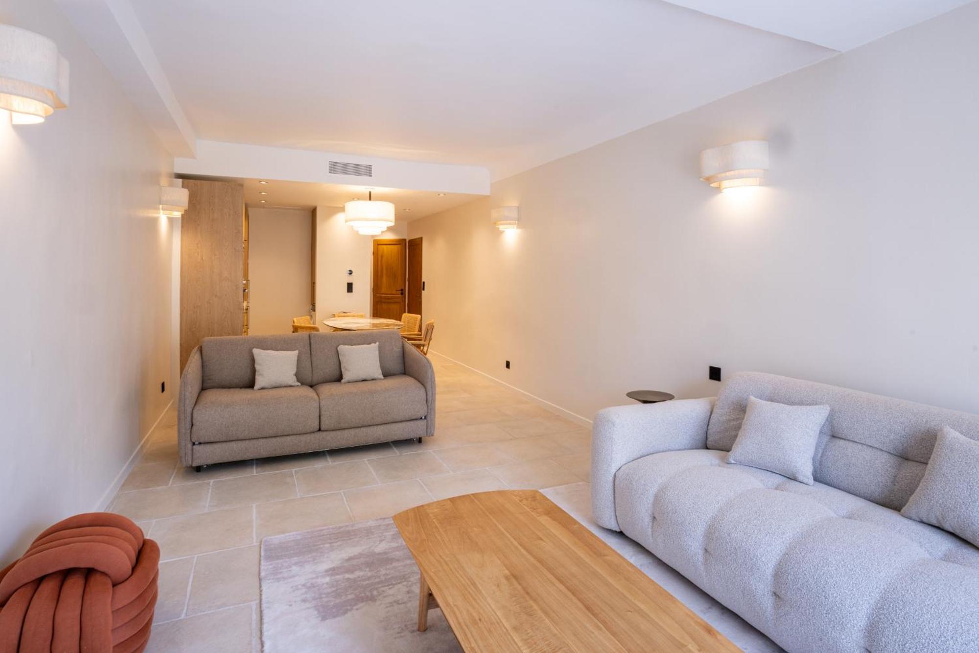 Appartement Port De Saint Tropez Et Place Des Lices Appartement *