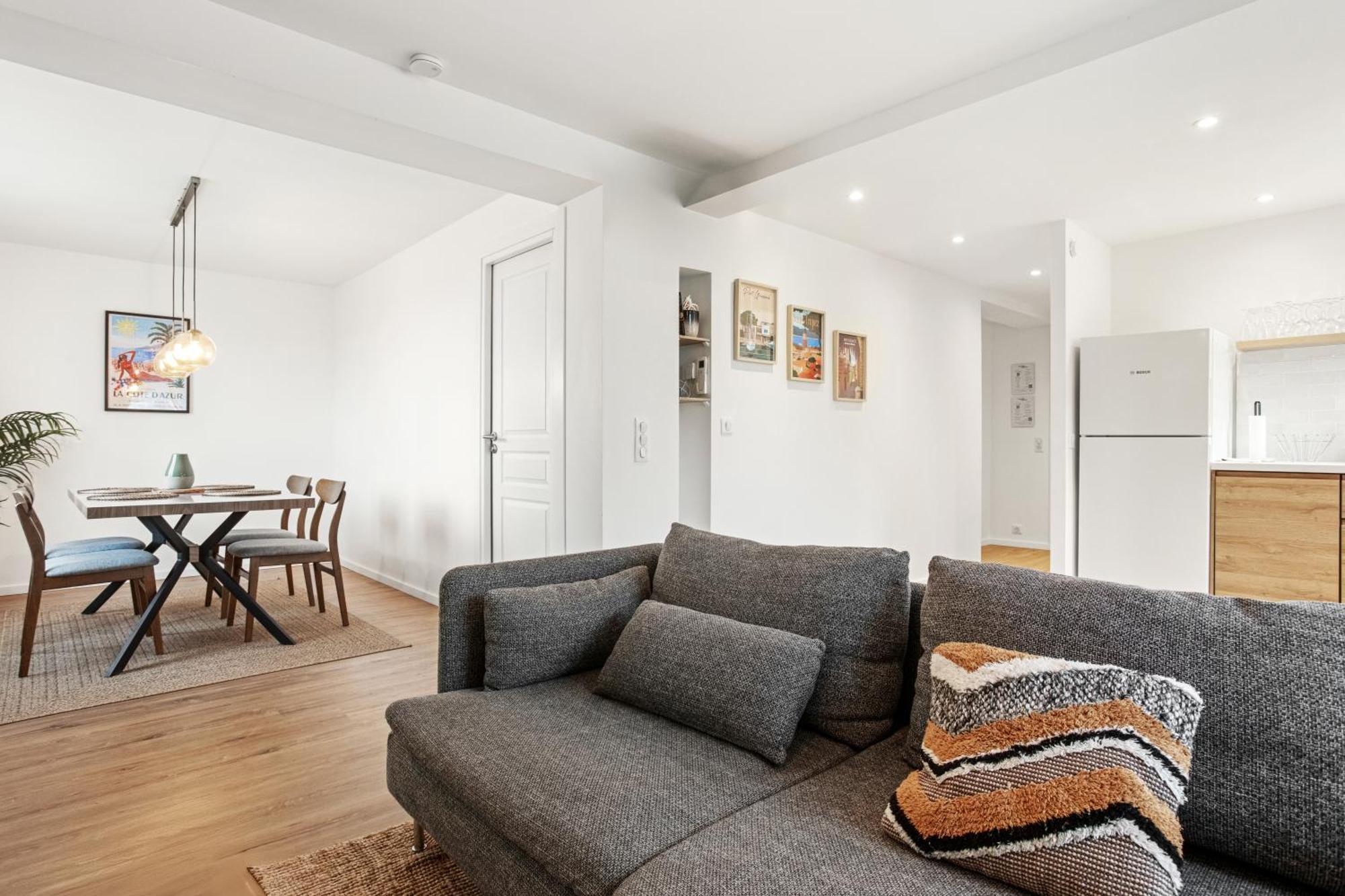 Apartment Magnifique 3 Pieces - Proximite Place Des Lices Avec Parking *