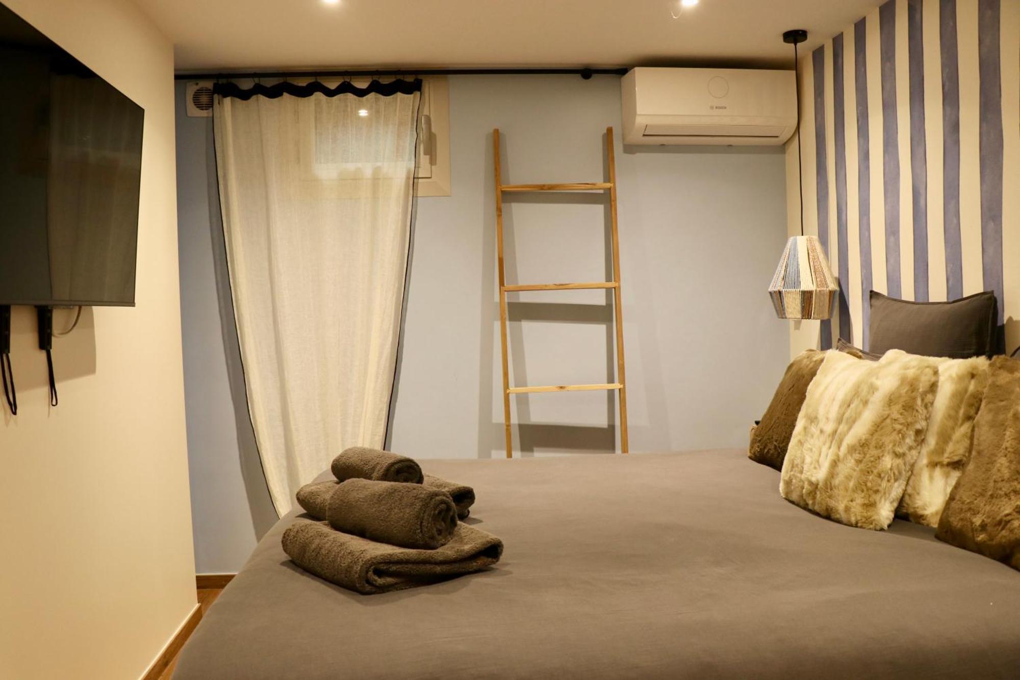 Sublime St Tropez 3 Bedrooms Pool