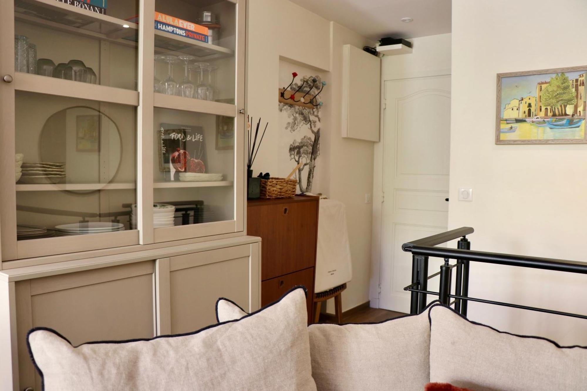 Sublime St Tropez 3 Bedrooms Pool Apartment