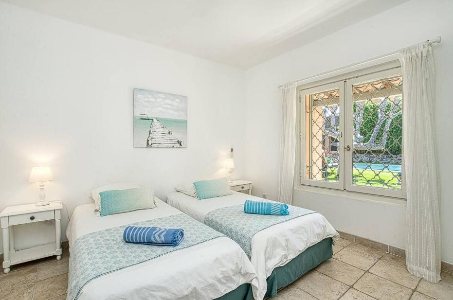 Homestay Beautifulwith A Swimming Pool! Saint-Tropez
