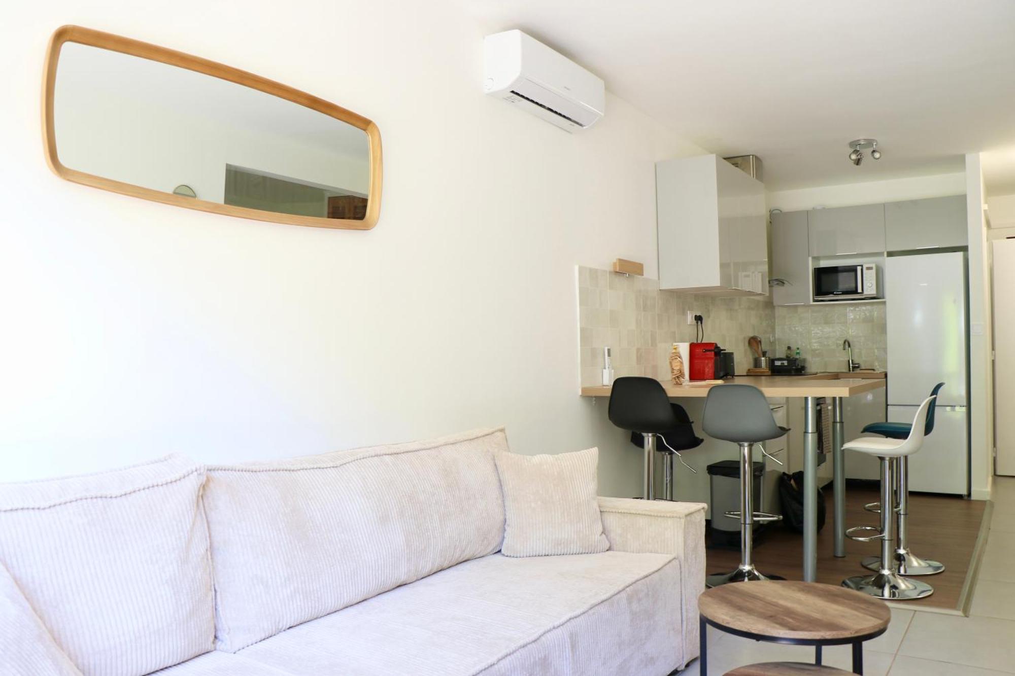 Apartment Sur 2 Niveaux Avec Terrasse A