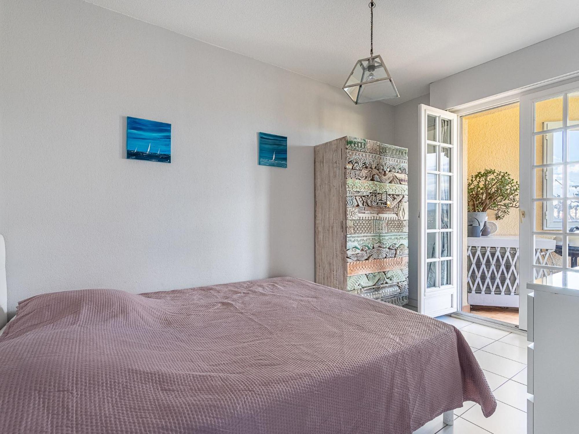 Apartment Le Clos Sainte Anne-2 By Interhome