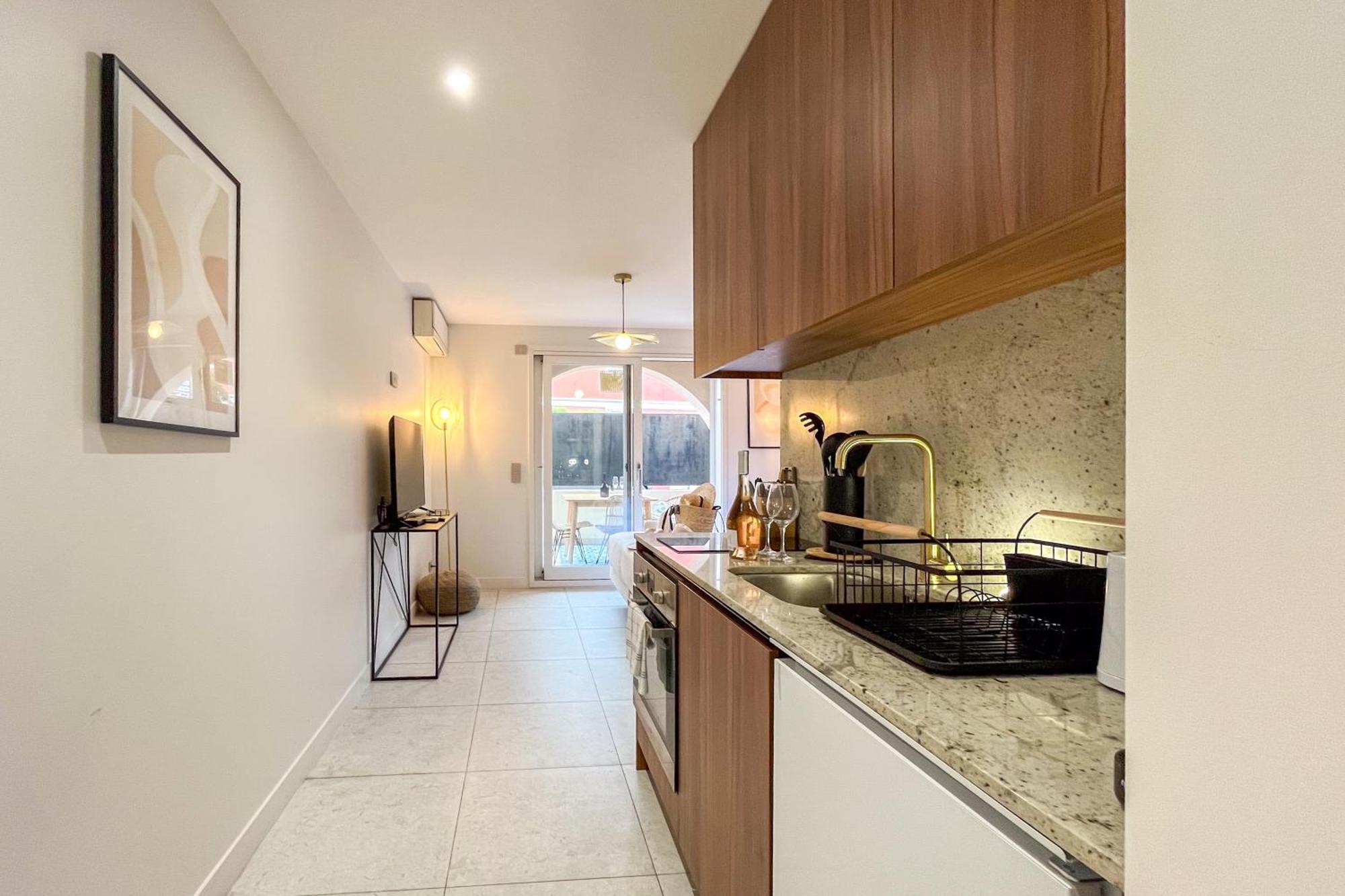Apartment - Place Des Lices