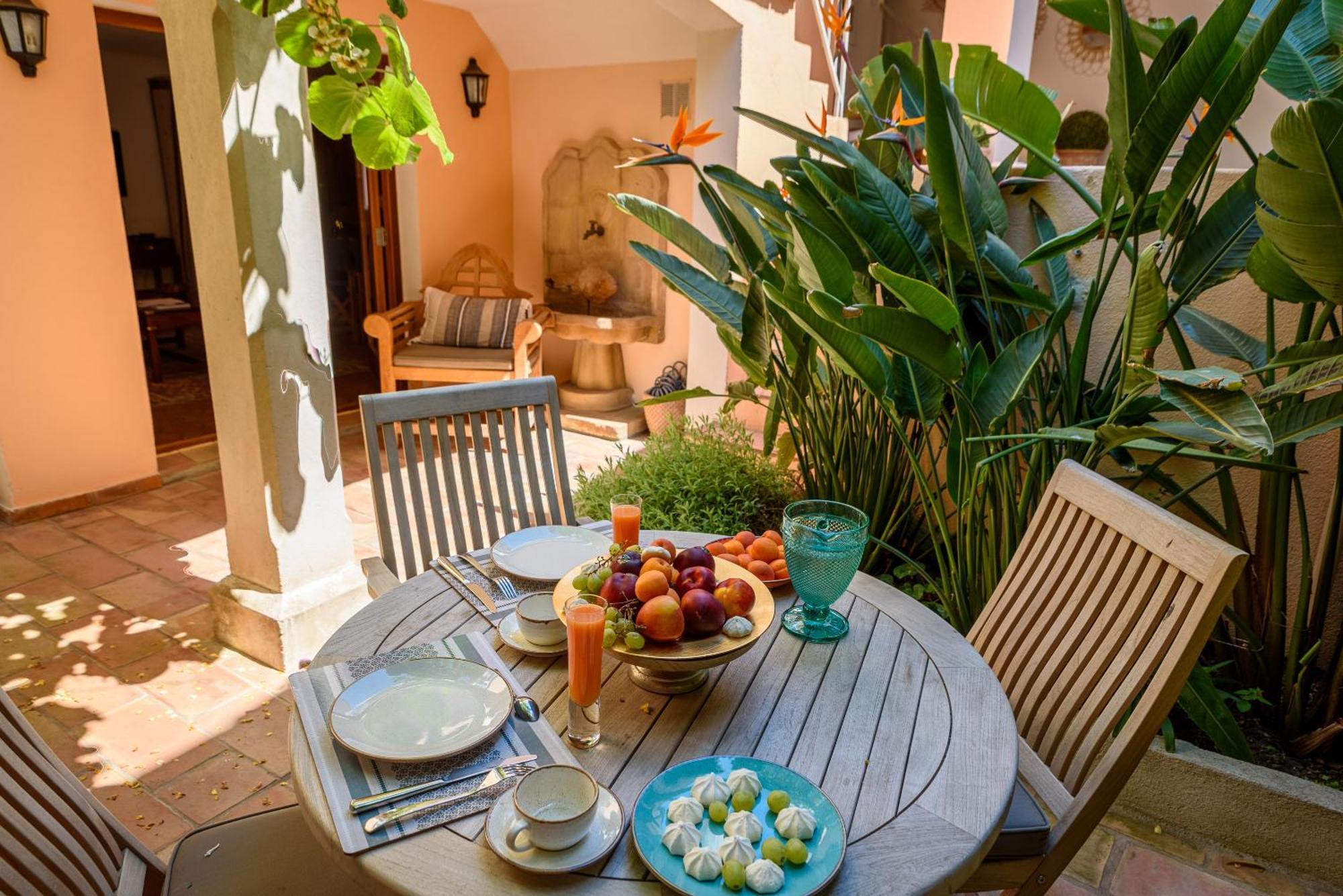 Maison Magdeleine Pousada *