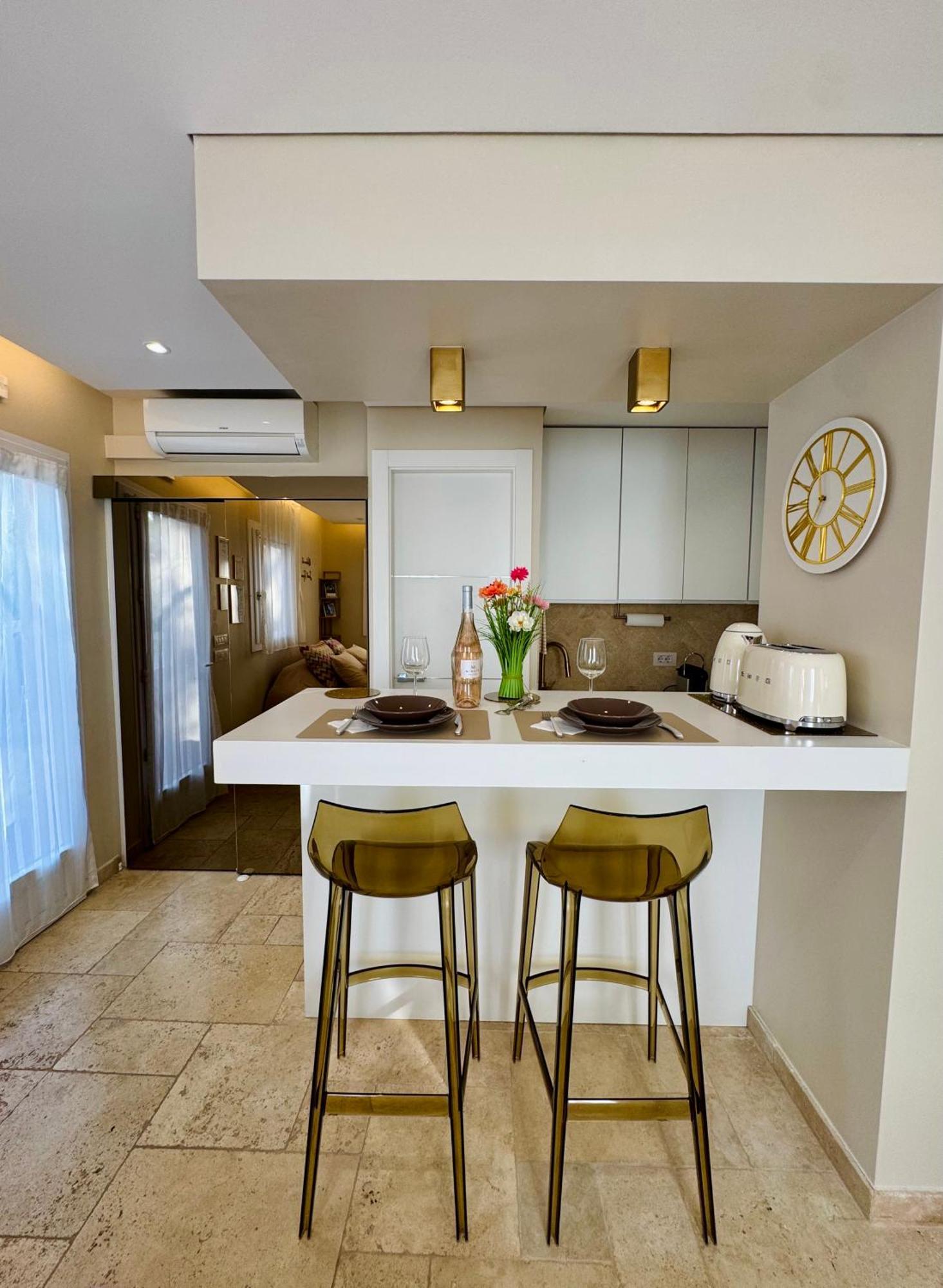 Climatise, Terrasse, Parking Prive, 50m De La Apartment *