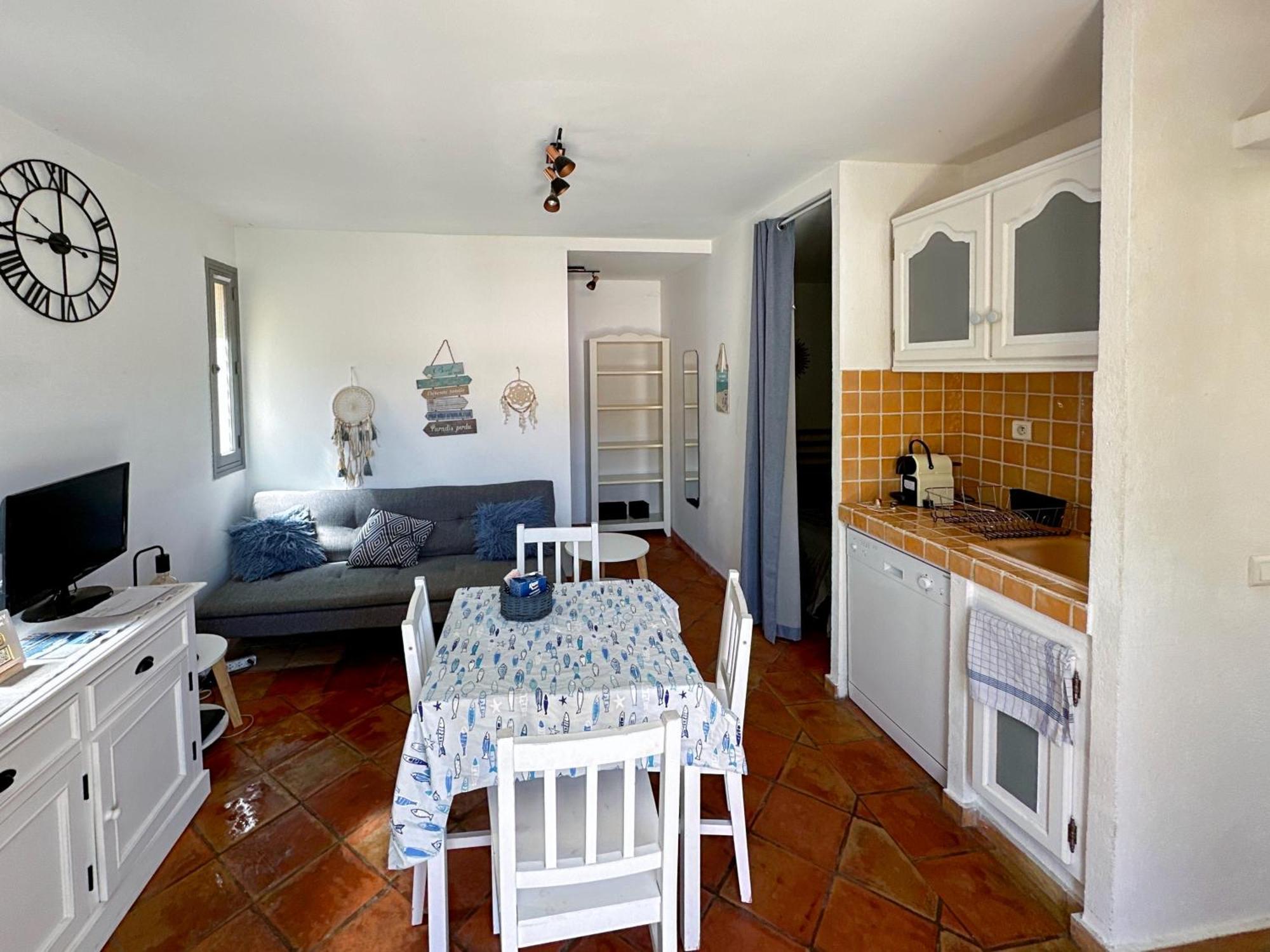 Apartment Superbe Emplacement , Terrasse Et Parking! *