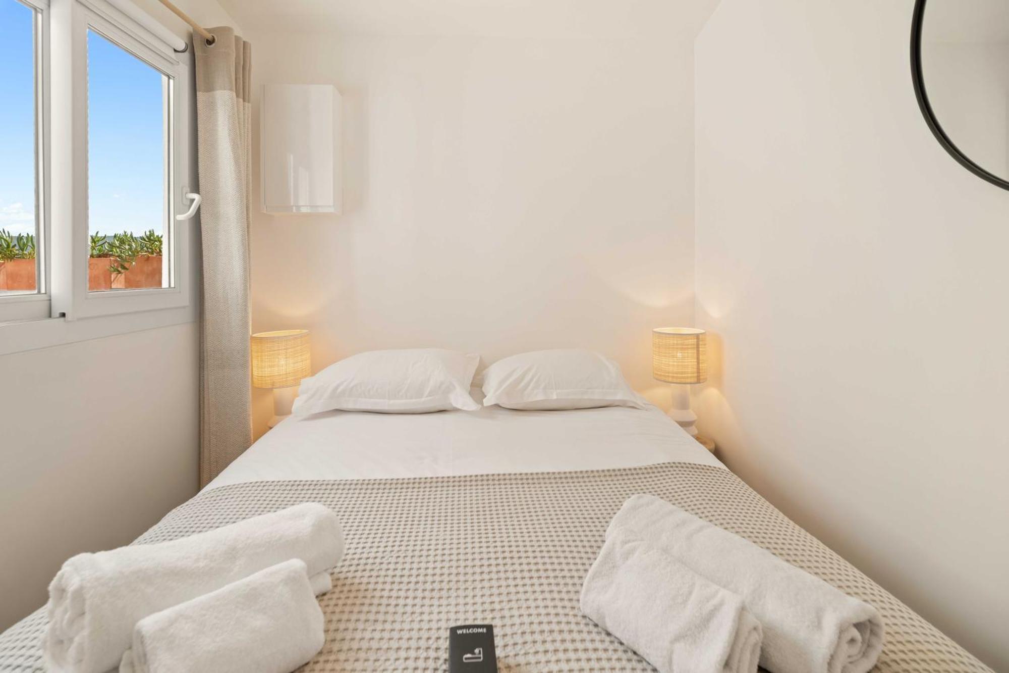 Apartment Magnificent - Ac- 2br- *