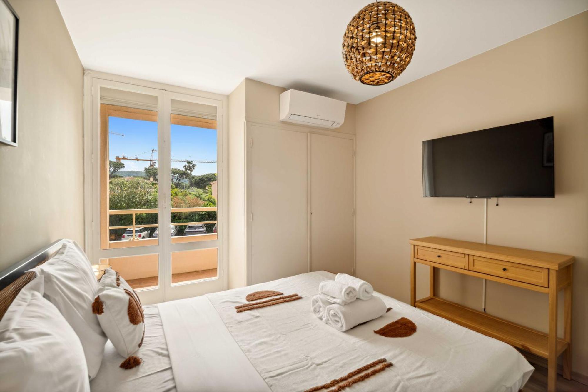 Modern Sea View -2br-4p- Apartment